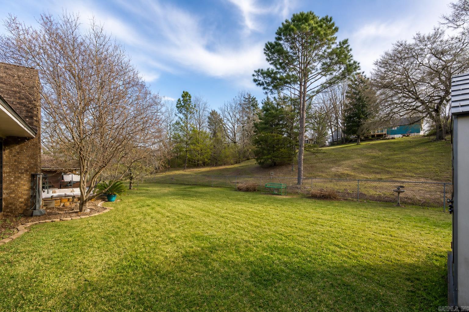 105 Elfen Glen St Property Photo 24