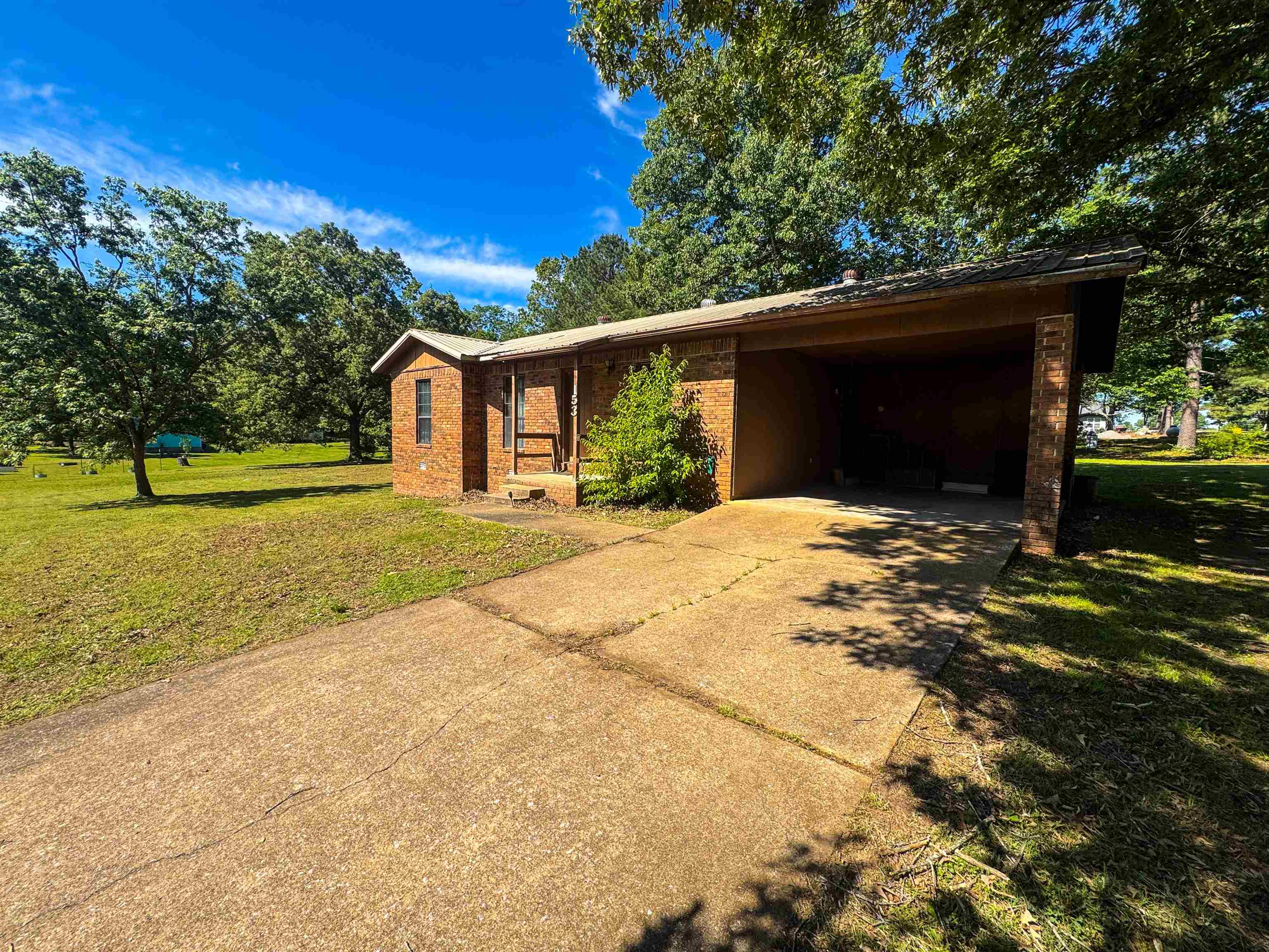 153 Sara Circle Property Photo 2
