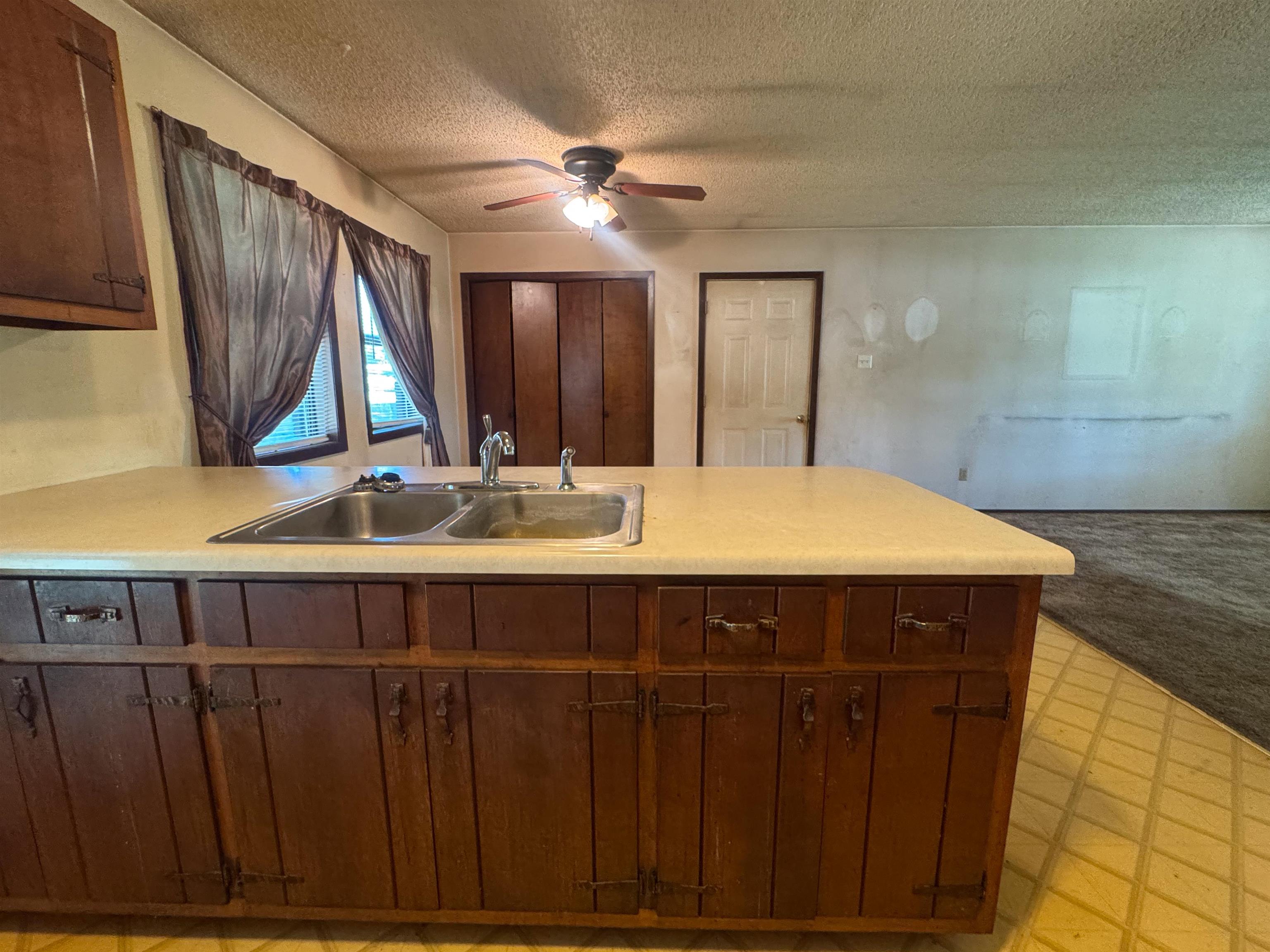 153 Sara Circle Property Photo 6