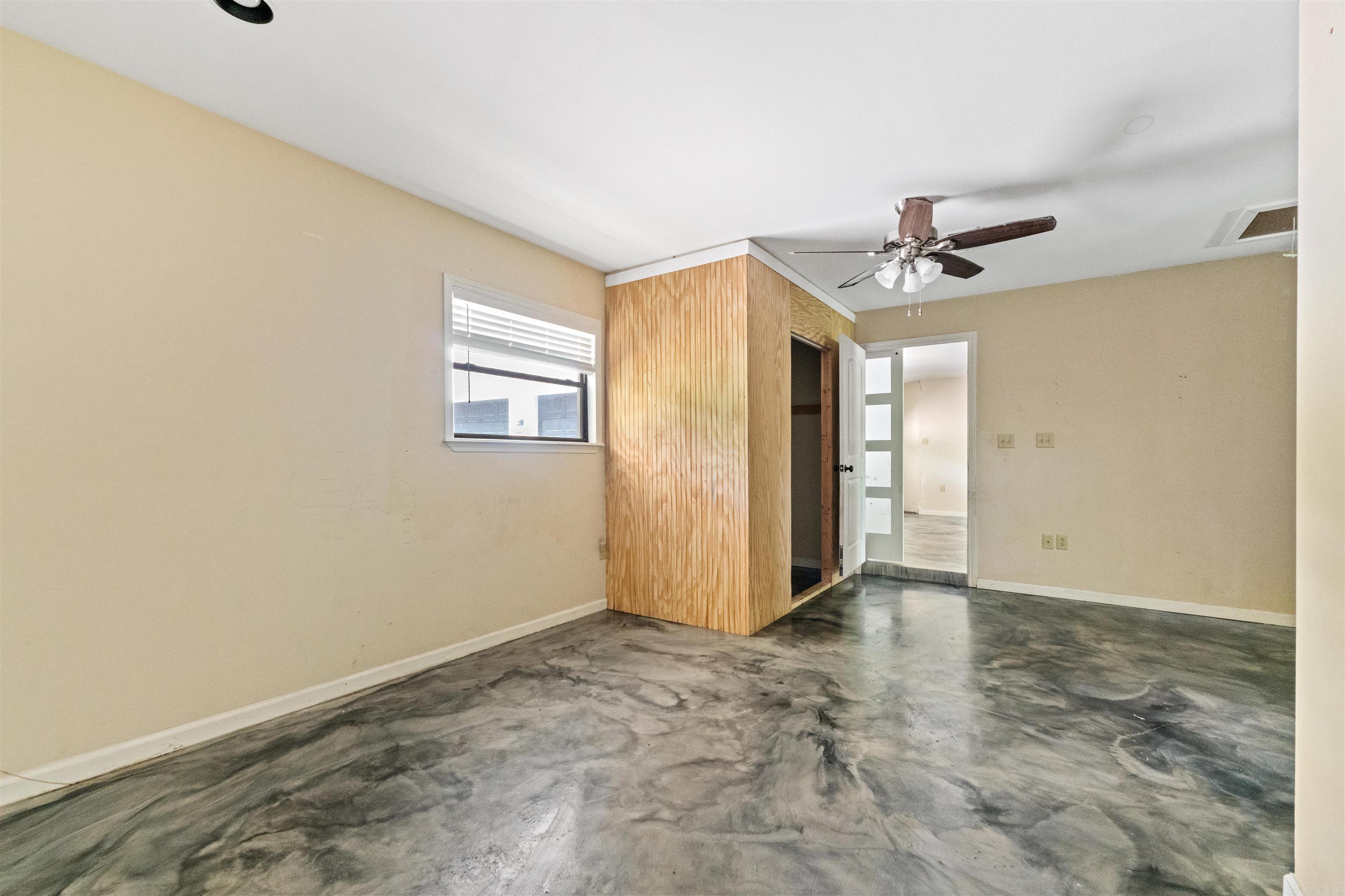 1925 W Lakeview Drive Property Photo 14