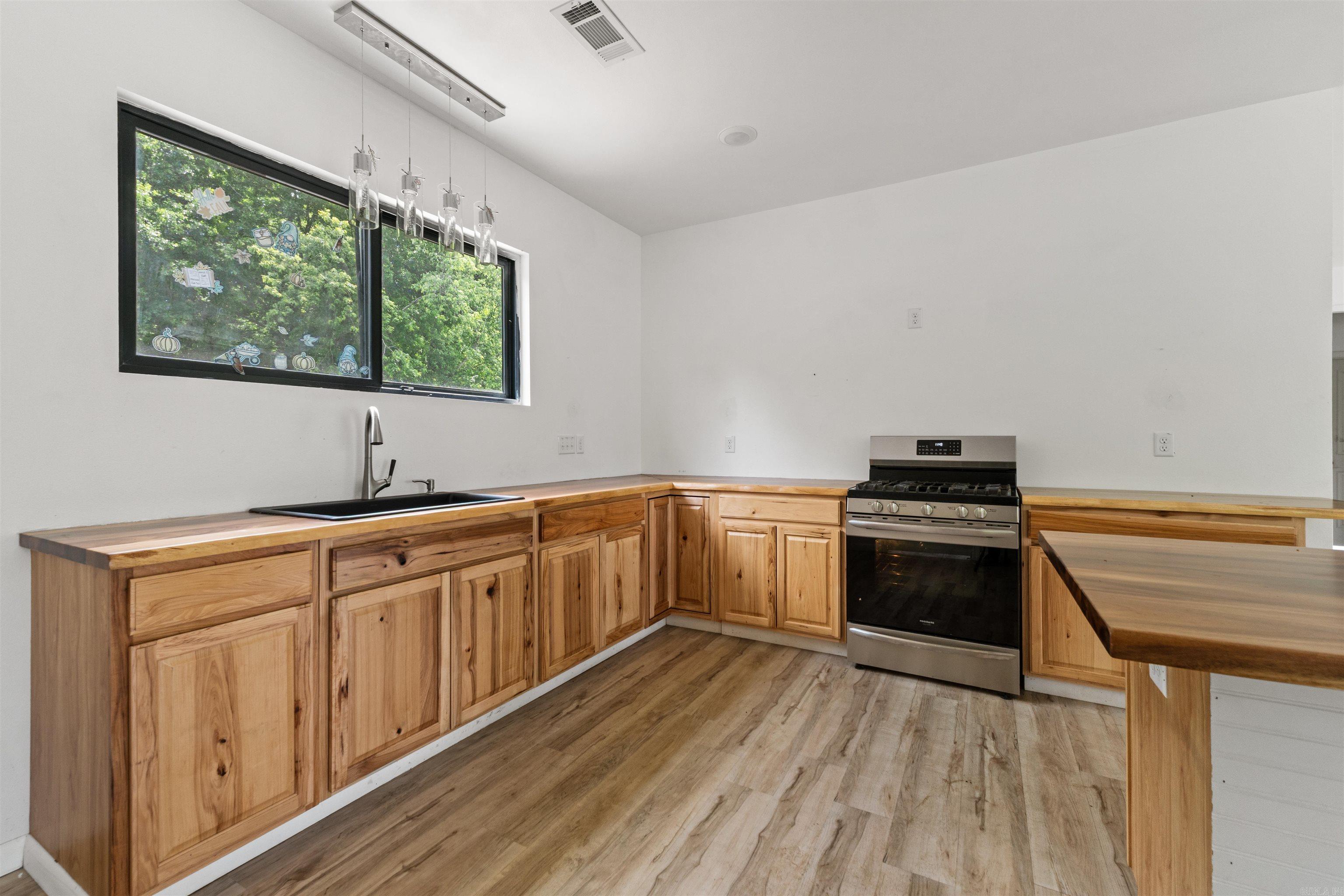 1925 W Lakeview Drive Property Photo 35