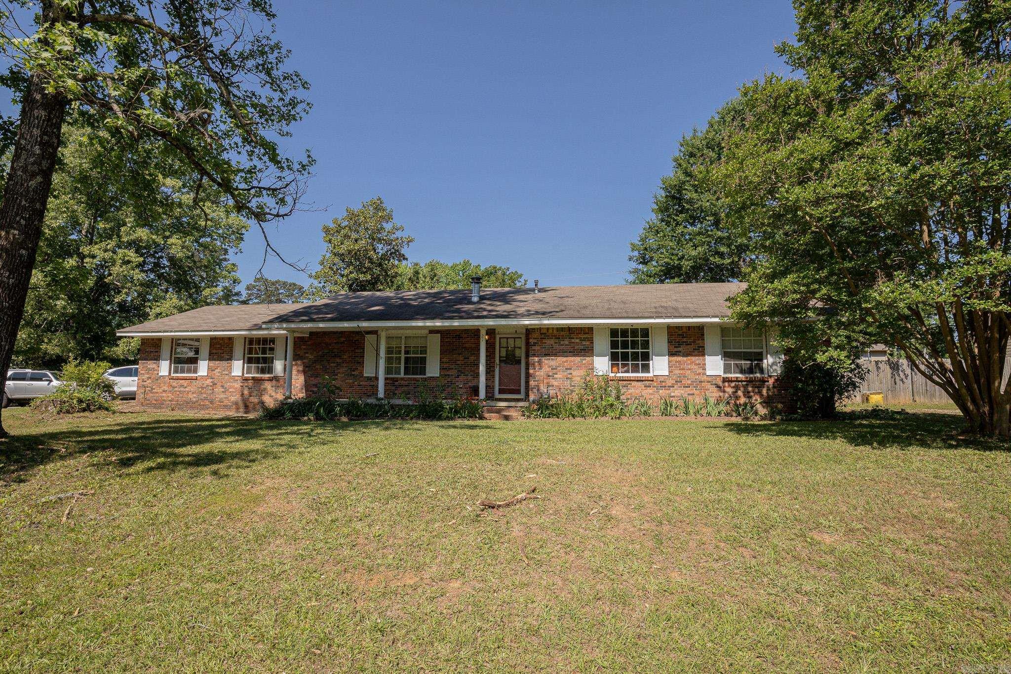 21 Elaine Property Photo 20