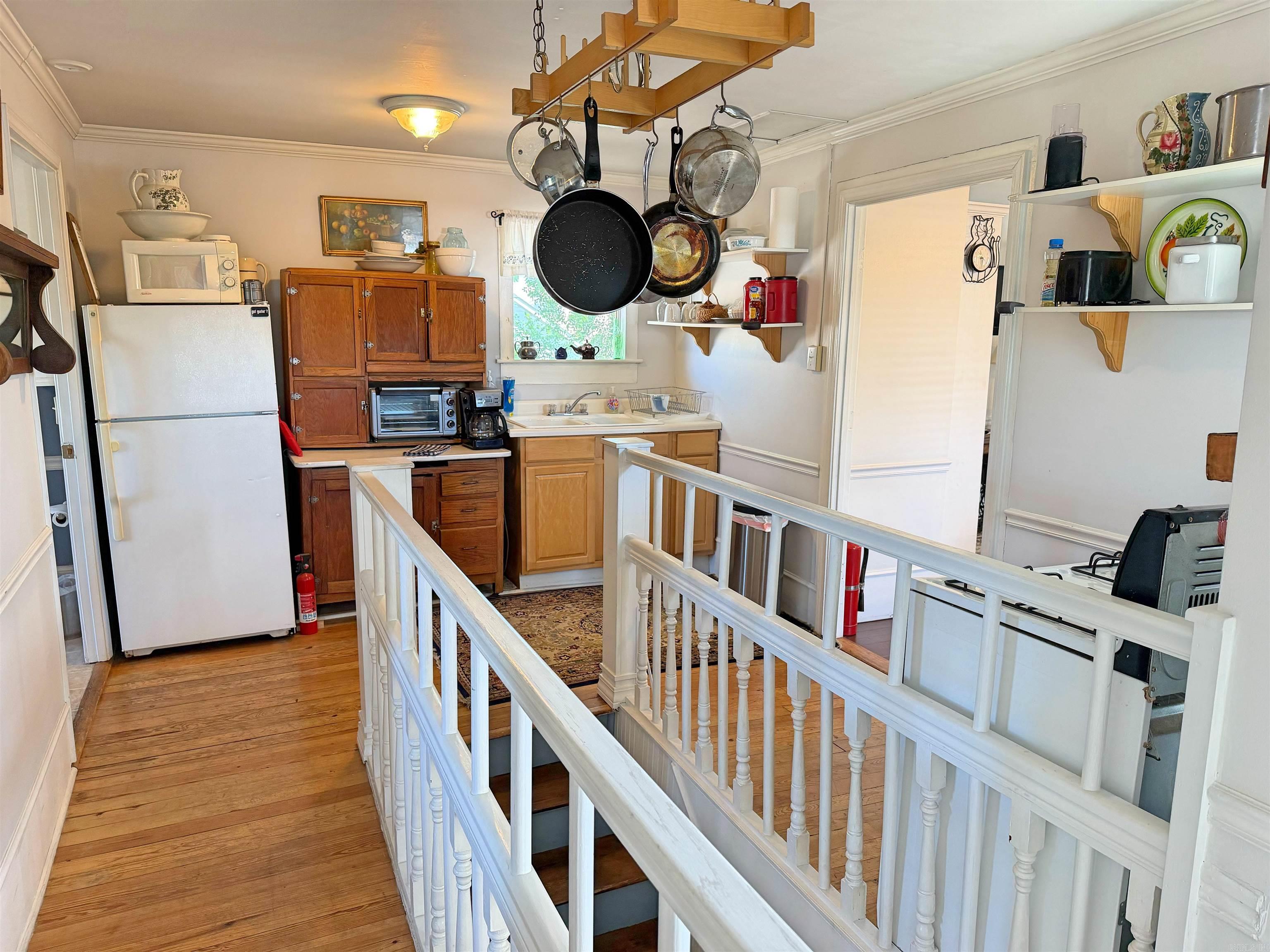 123 W. Washington St. Property Photo 3
