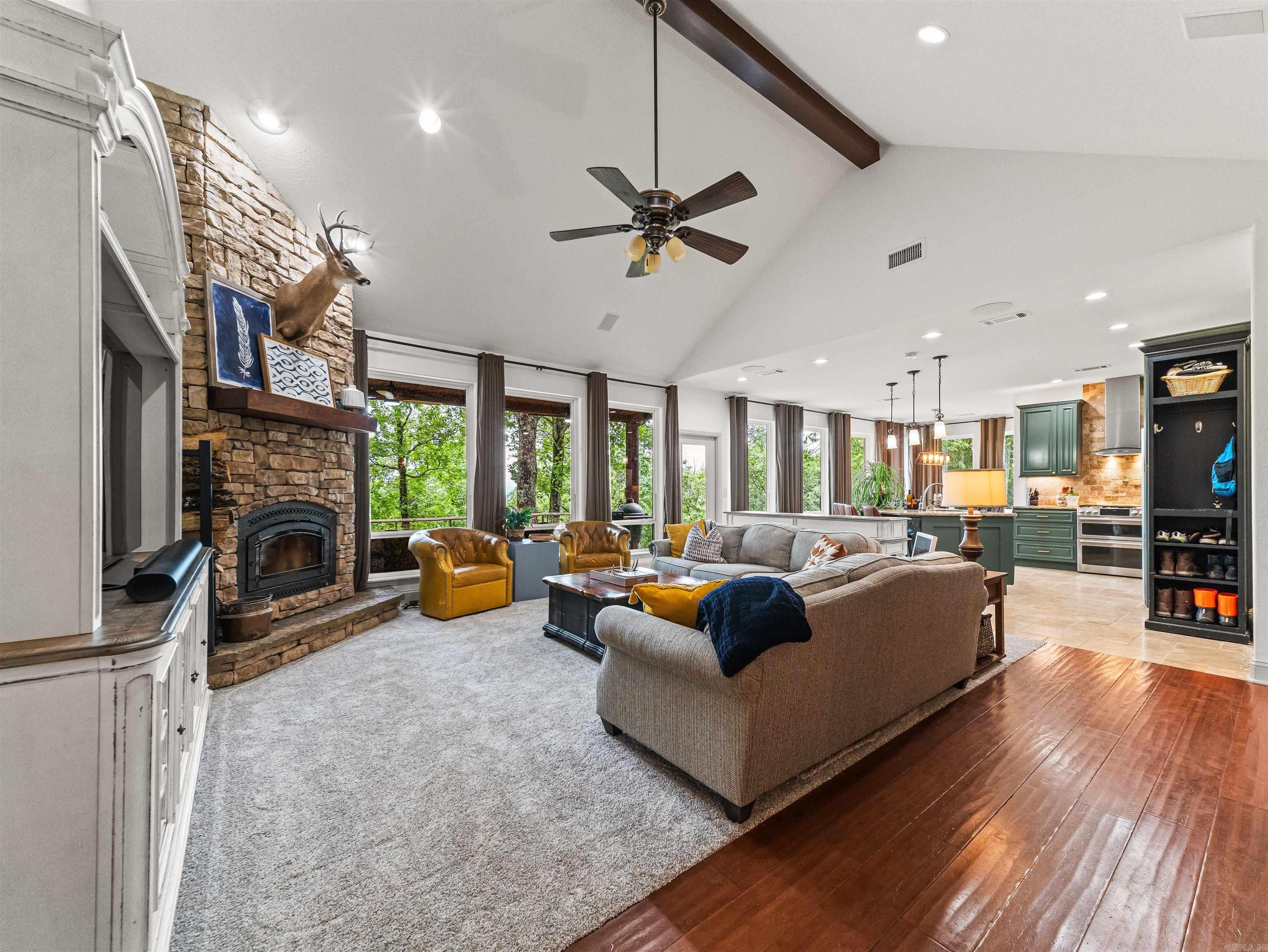 192 Star Mountain Property Photo 4