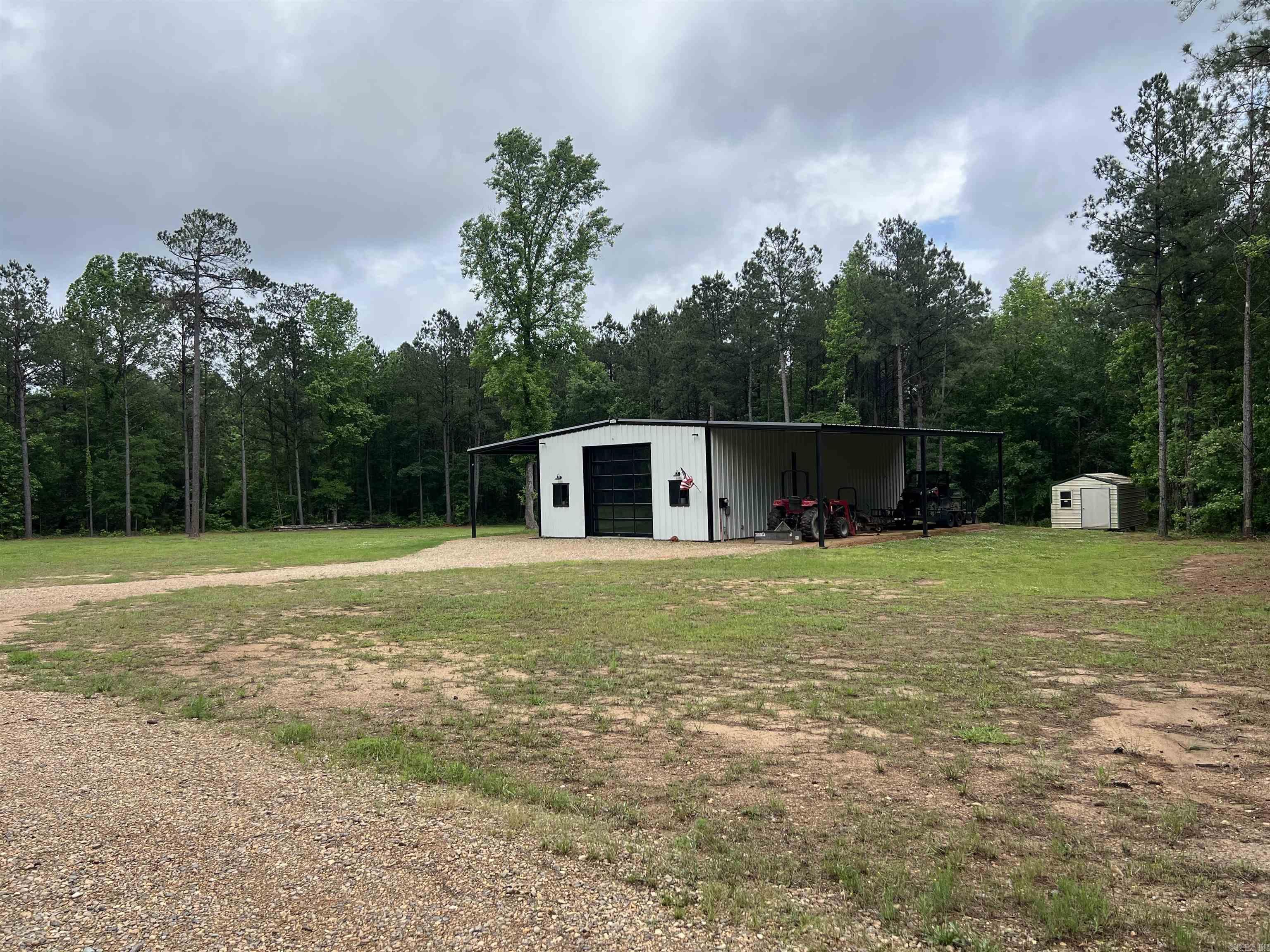 46 Miller County 292 Property Photo 2