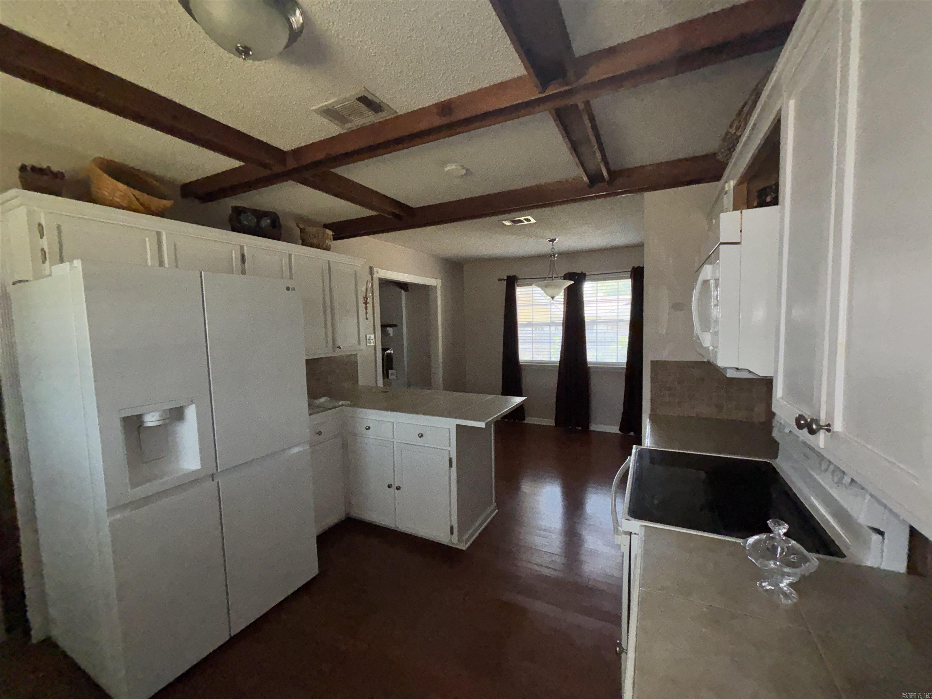 1 Danbury Lane Property Photo 8