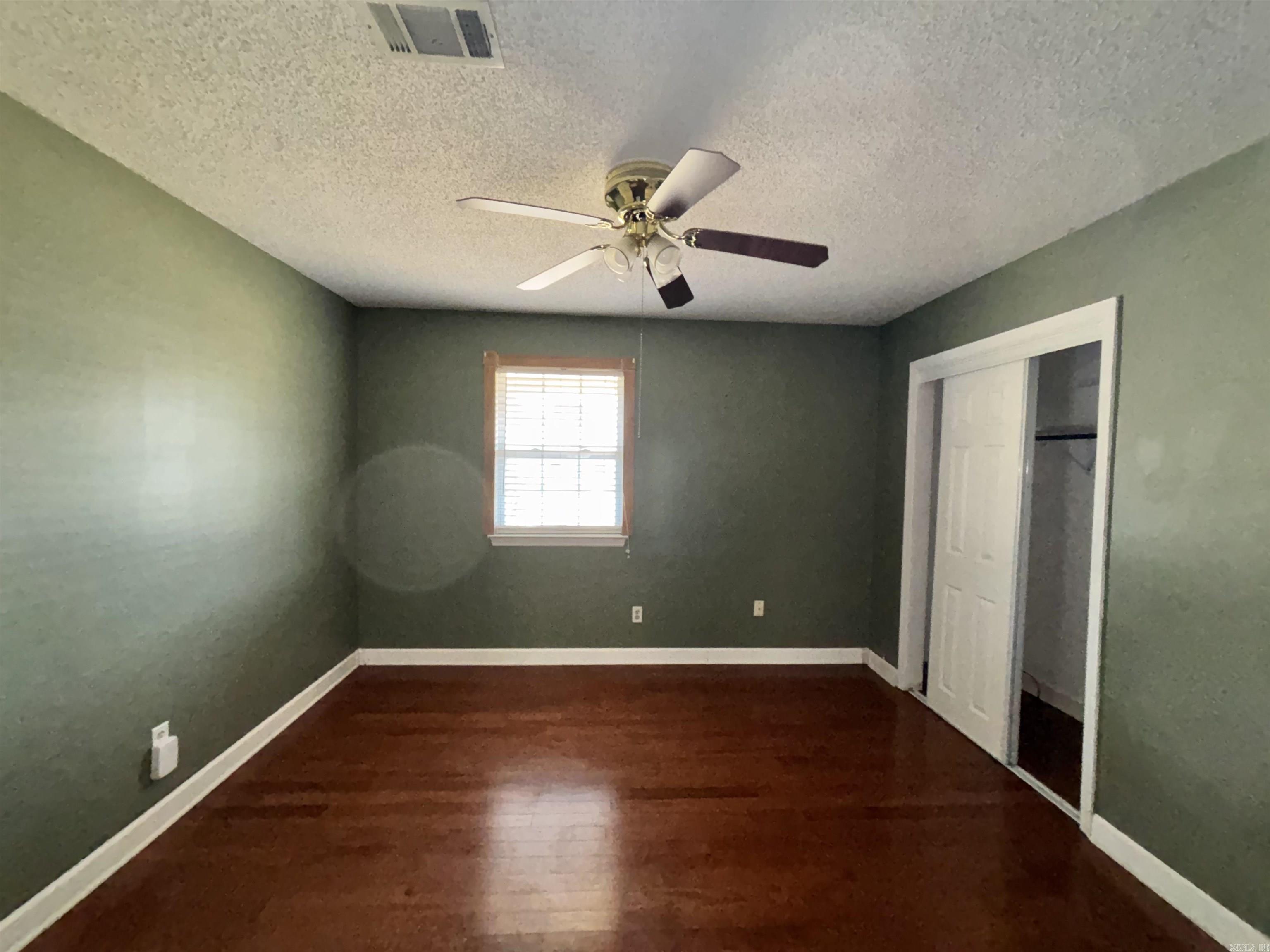1 Danbury Lane Property Photo 15