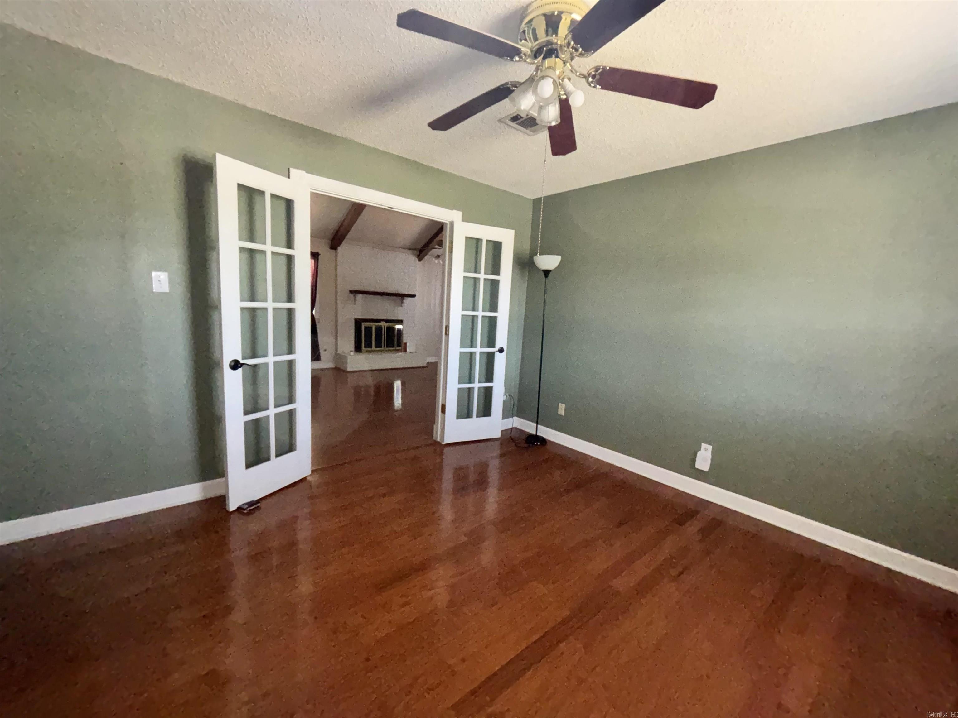 1 Danbury Lane Property Photo 17