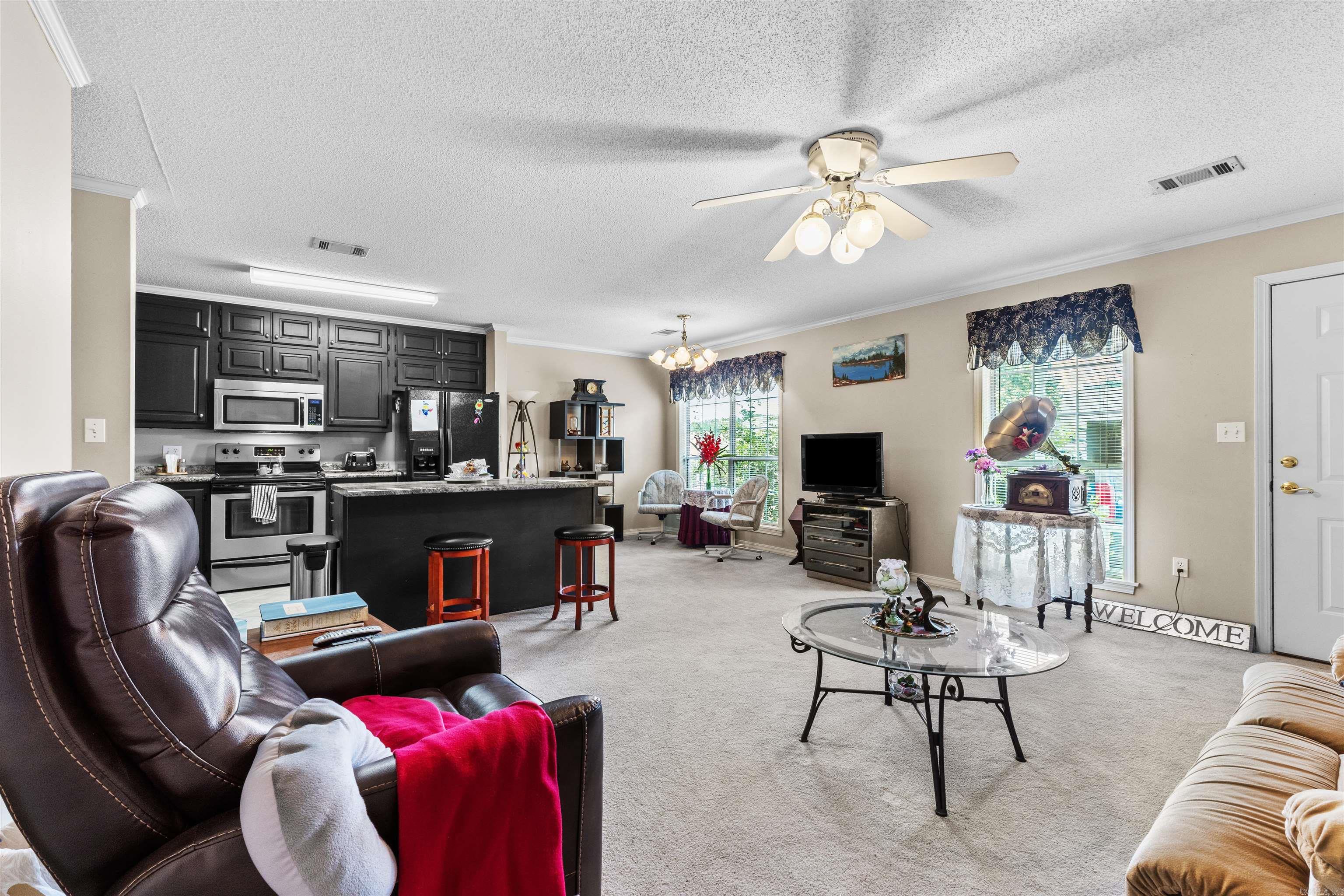115 River Oaks Commons Property Photo 4