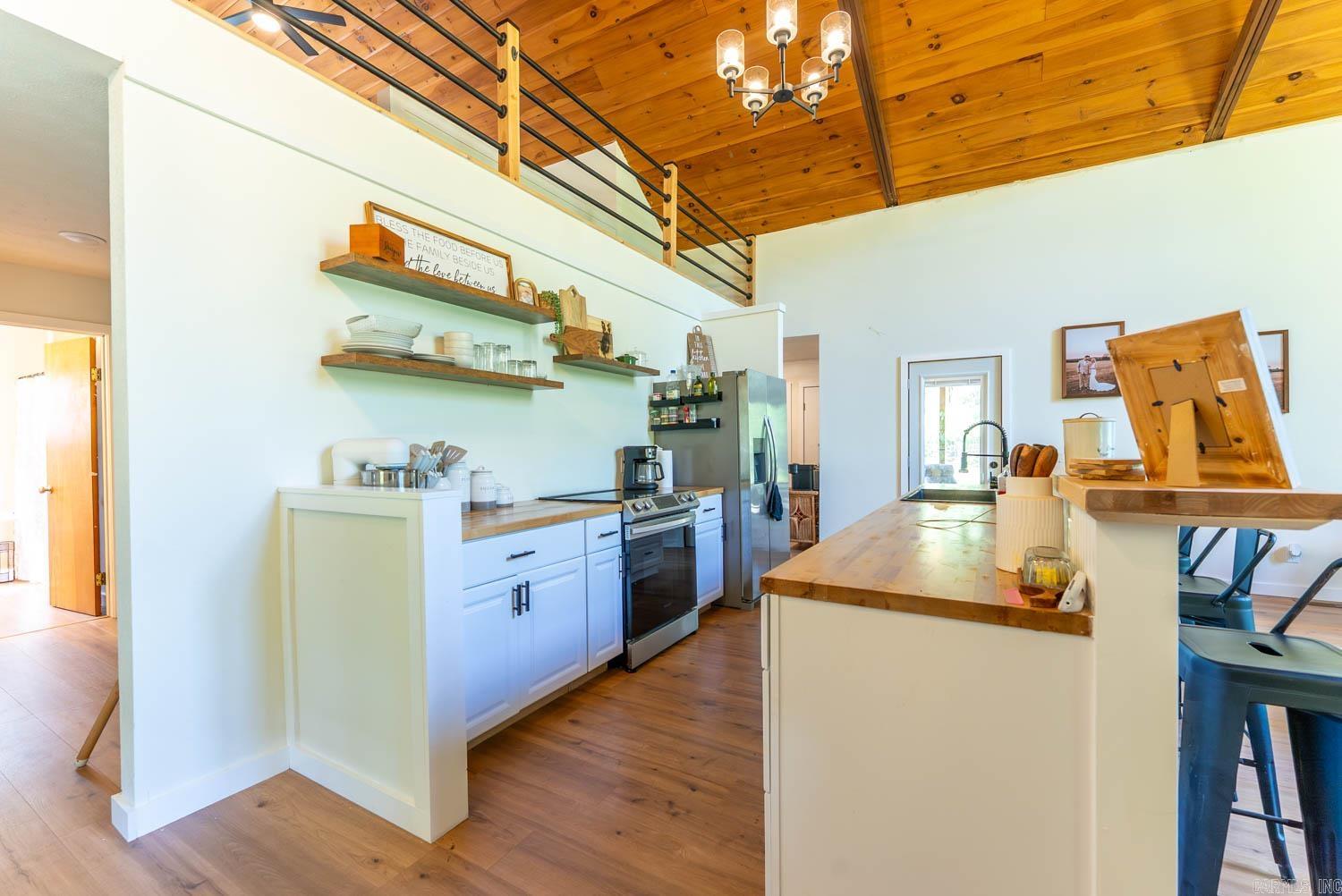 3991 Highway W Property Photo 13