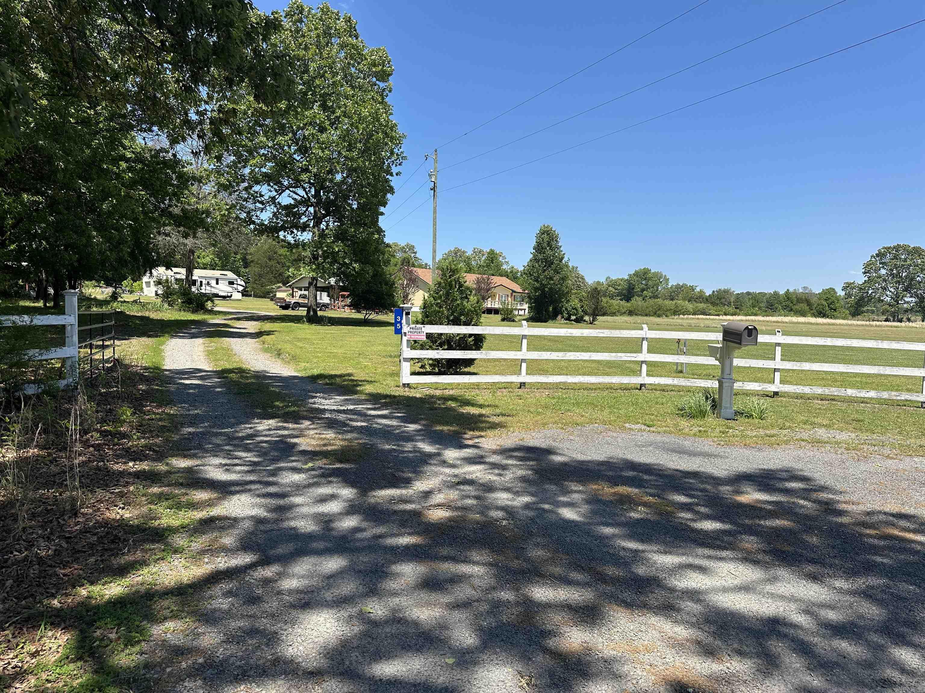 35 Petes Place Property Photo 1