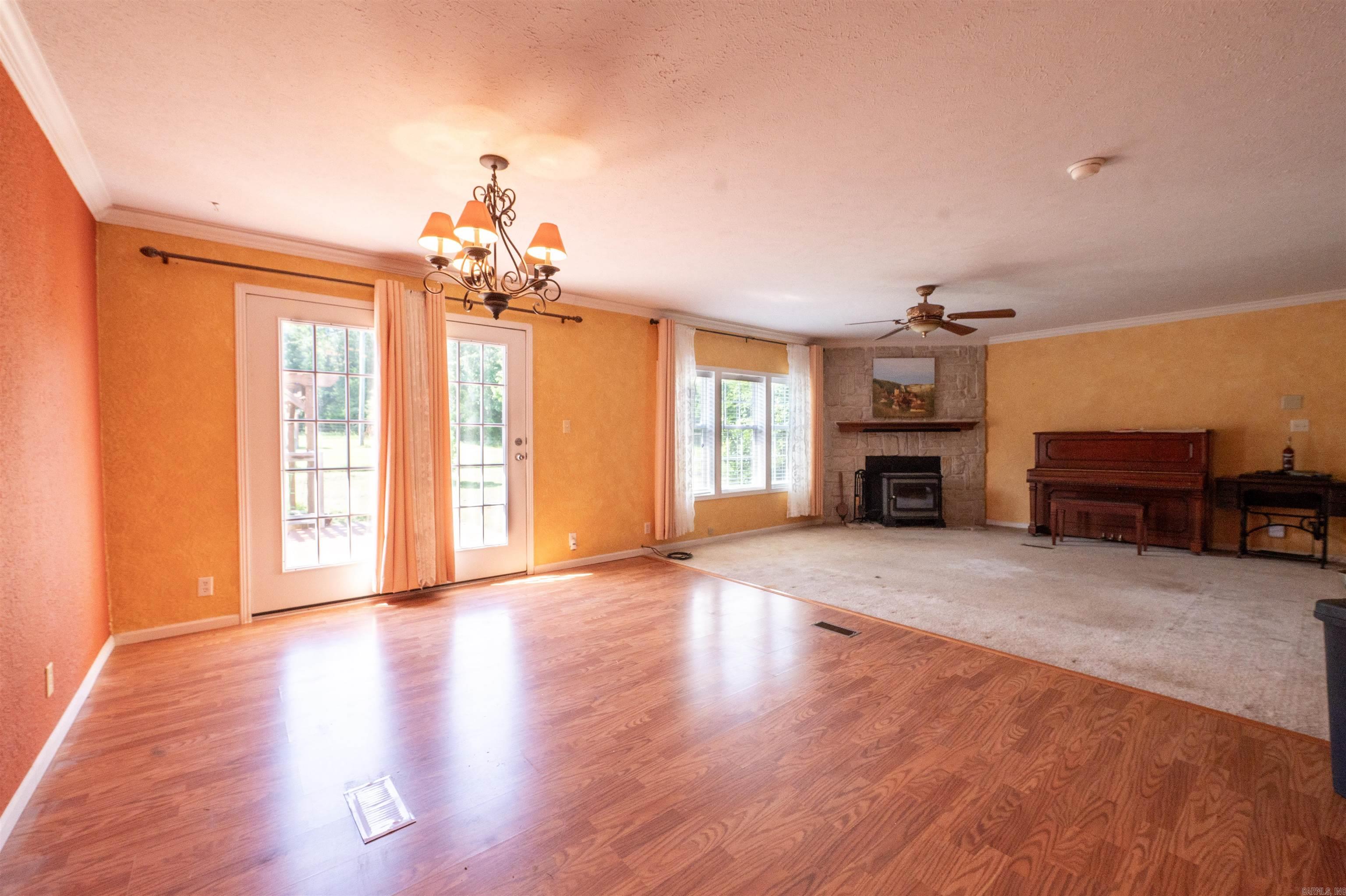35 Petes Place Property Photo 4