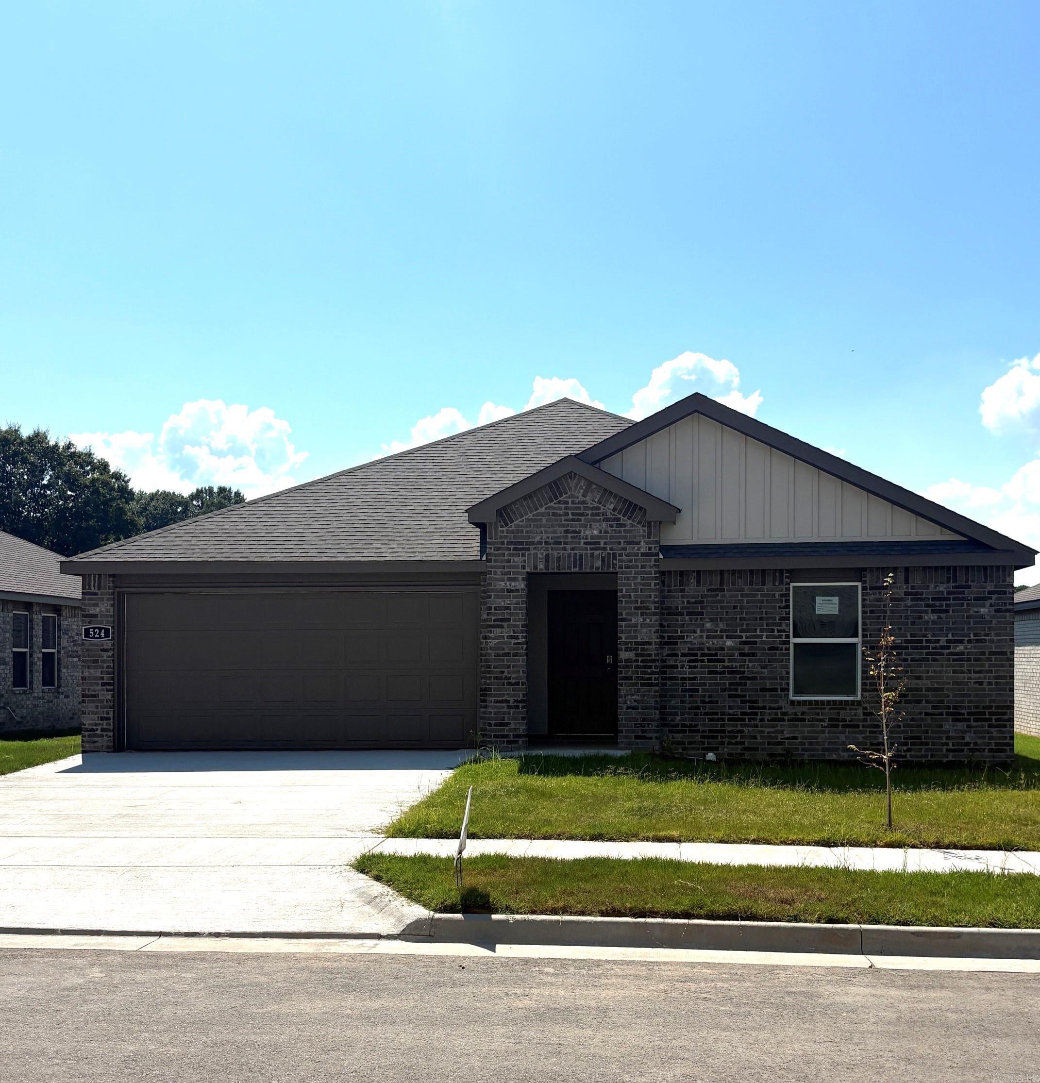 524 Chakka Loop Property Photo 1