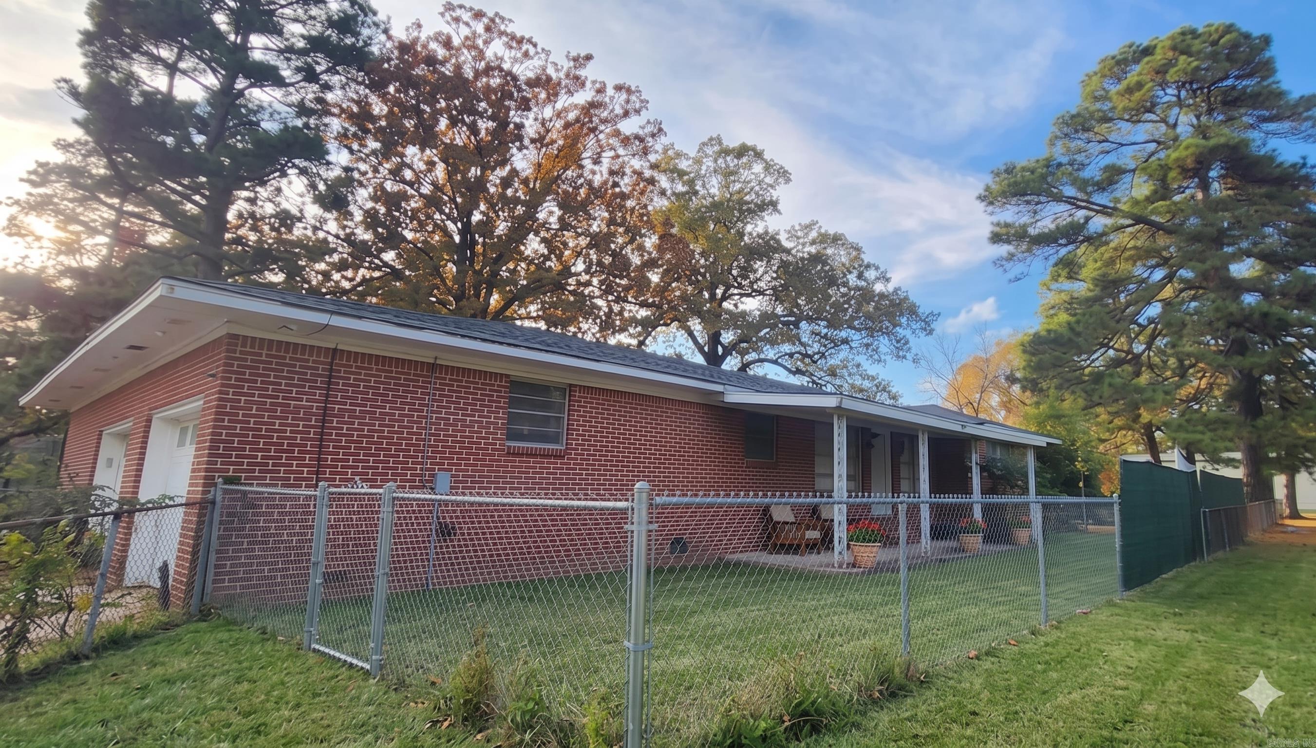 6313 Dollarway Road Property Photo 14