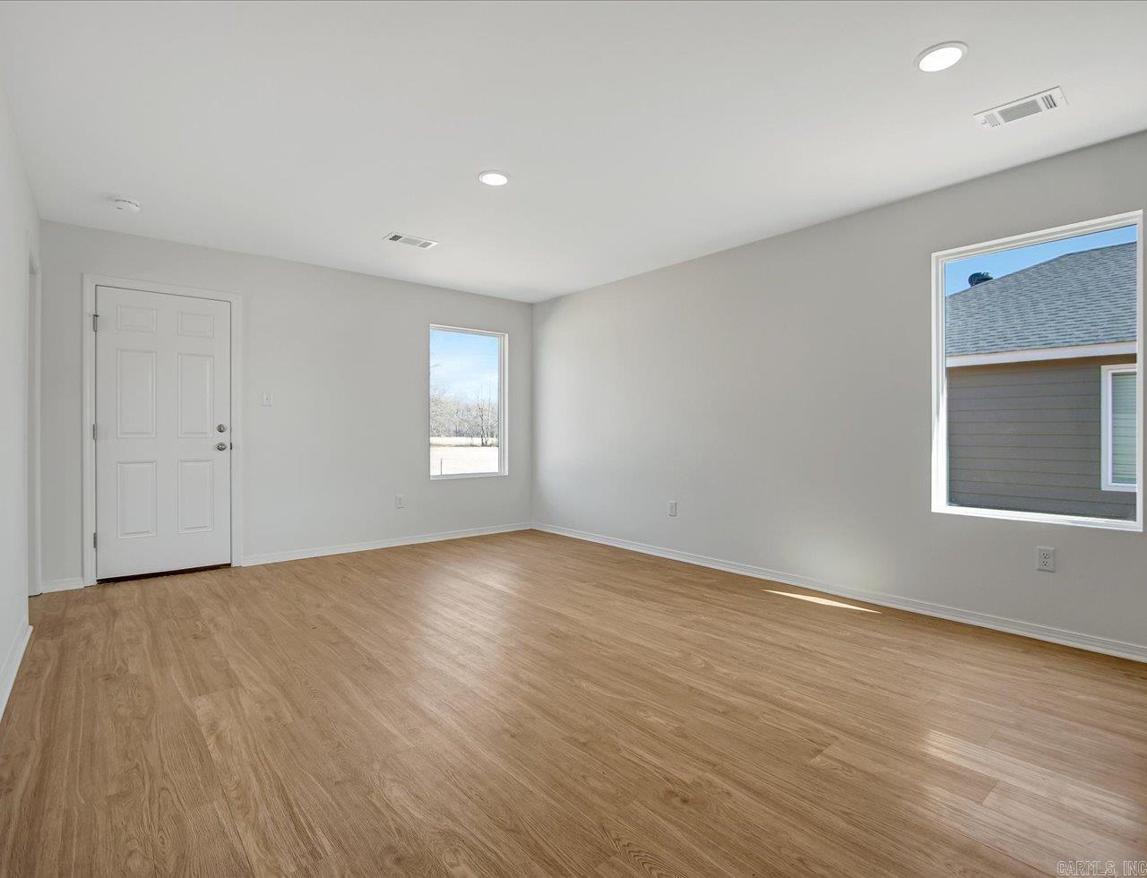 360 Moonlight Graham Boulevard Property Photo 10