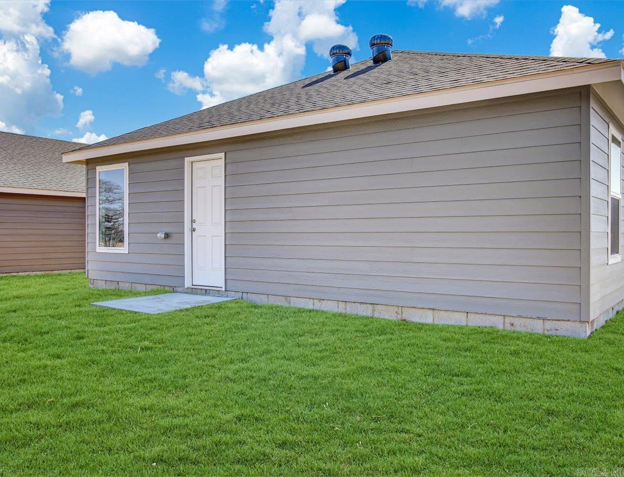 360 Moonlight Graham Boulevard Property Photo 22