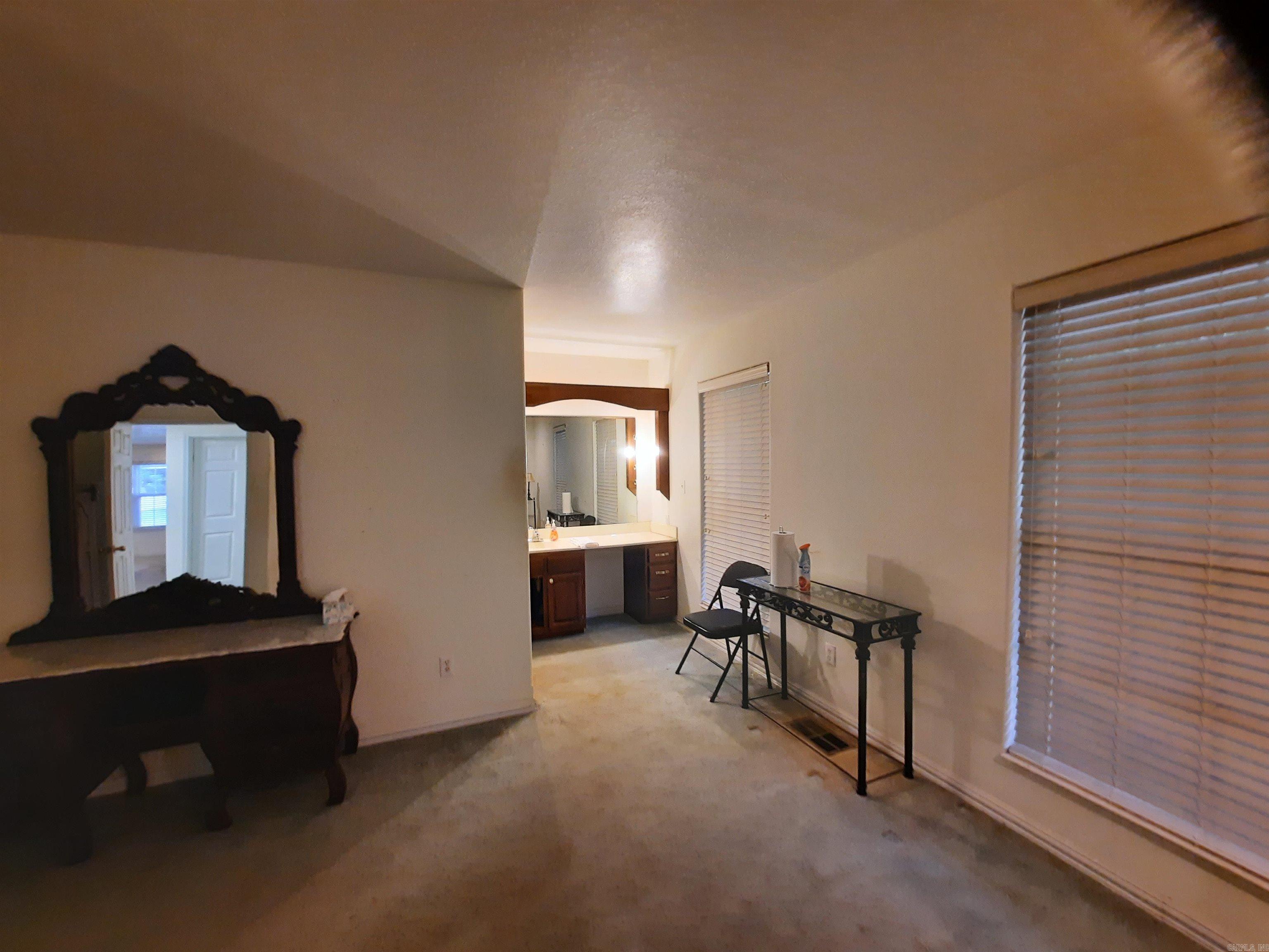615 Jackson Property Photo 18