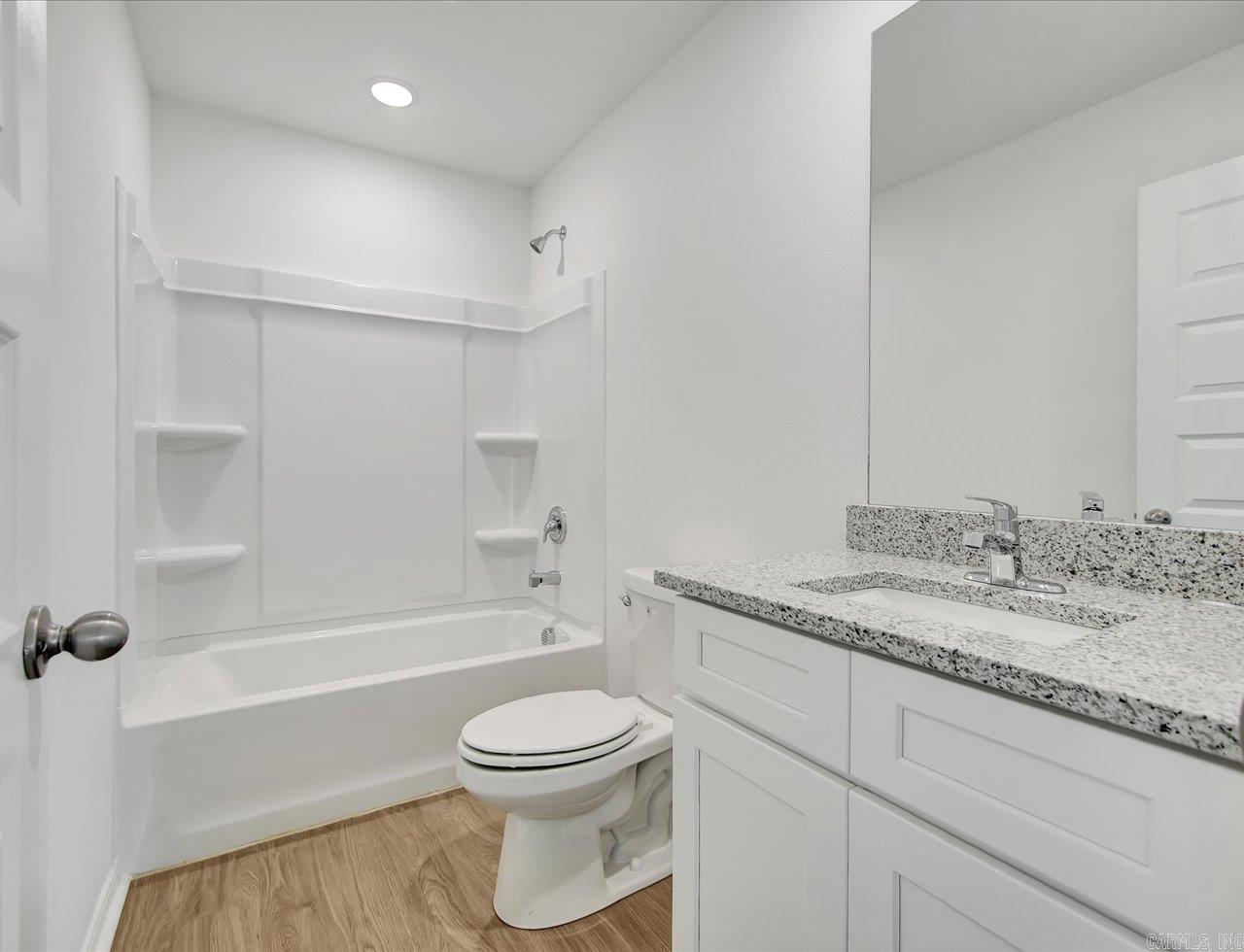 370 Moonlight Graham Boulevard Property Photo 12