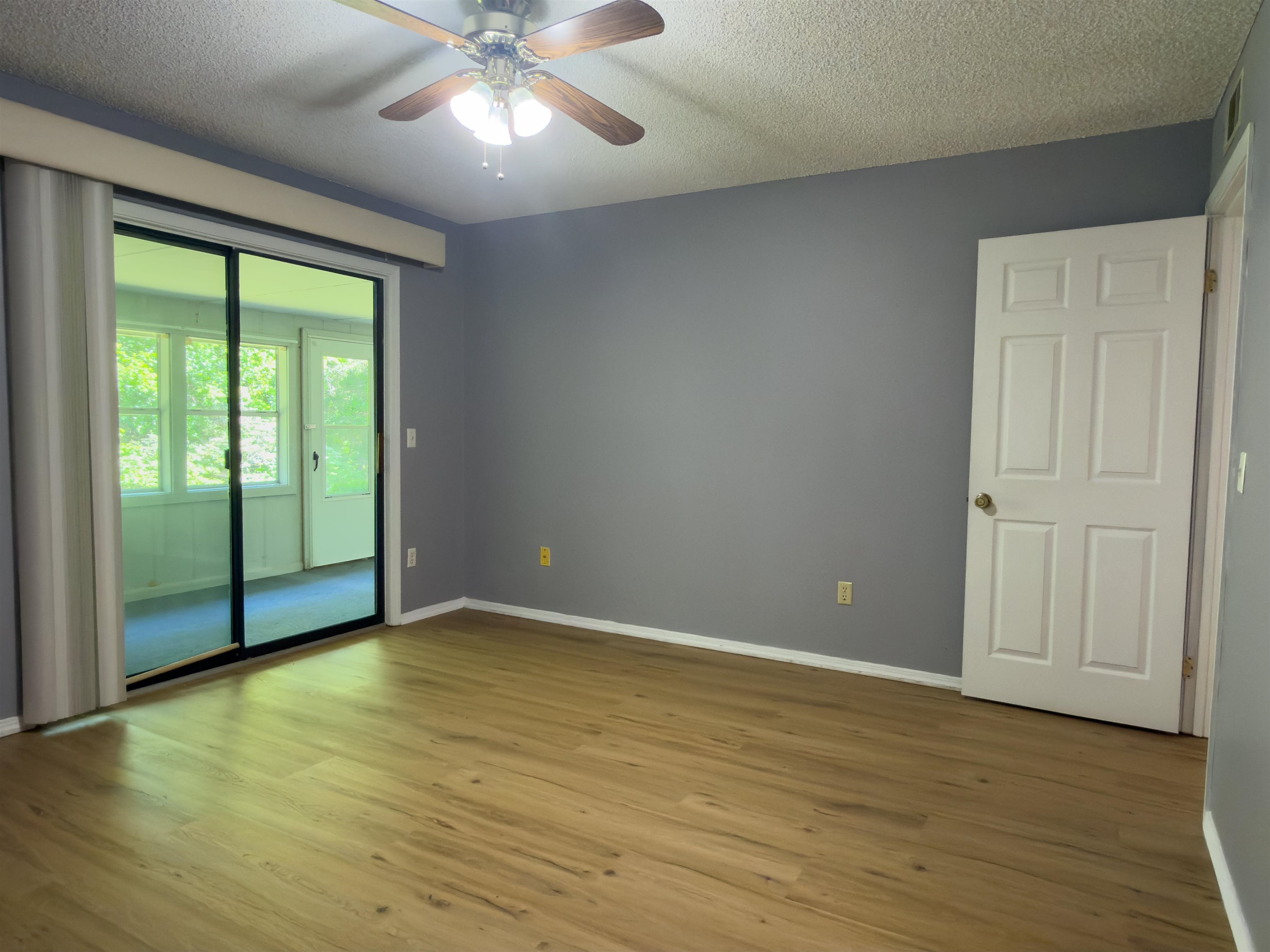 8 Spring River Lane Property Photo 14
