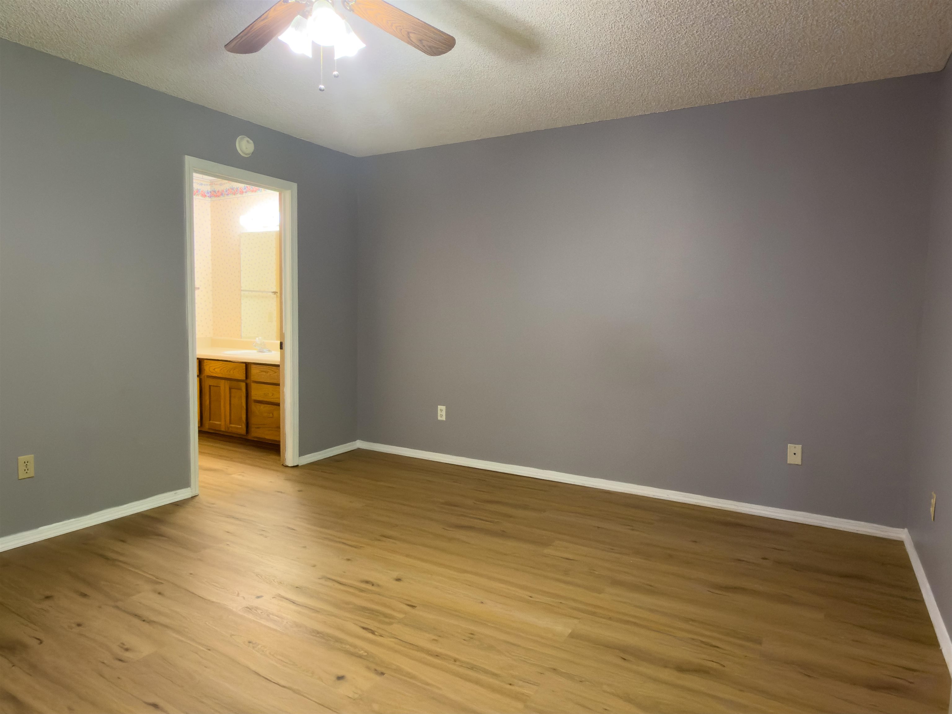 8 Spring River Lane Property Photo 15