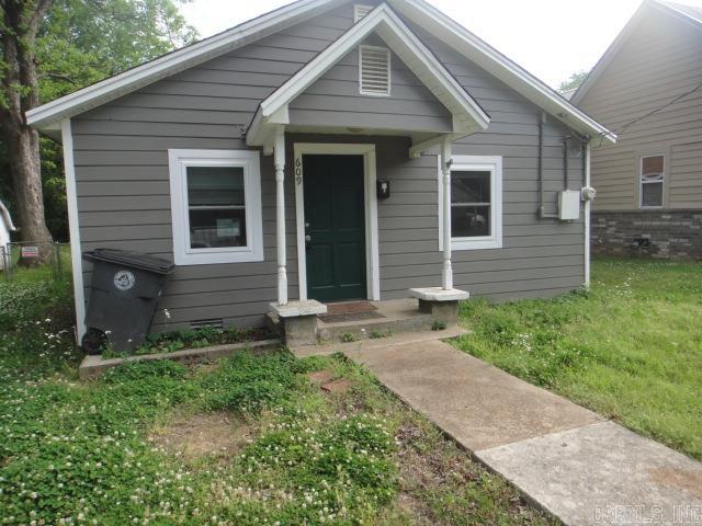 609 W Vine Avenue Property Photo 2