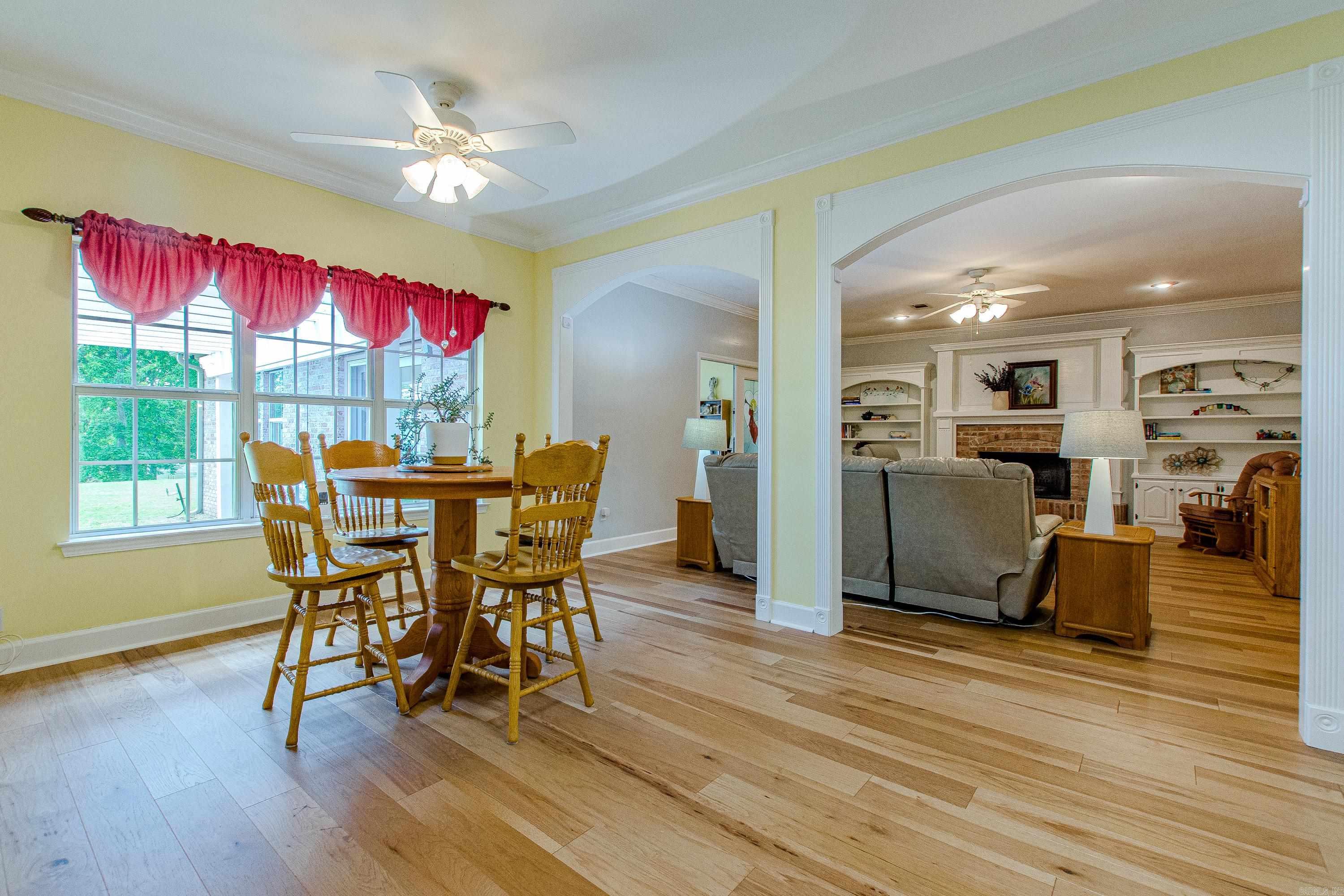 11408 Willow Beach Road Property Photo 11
