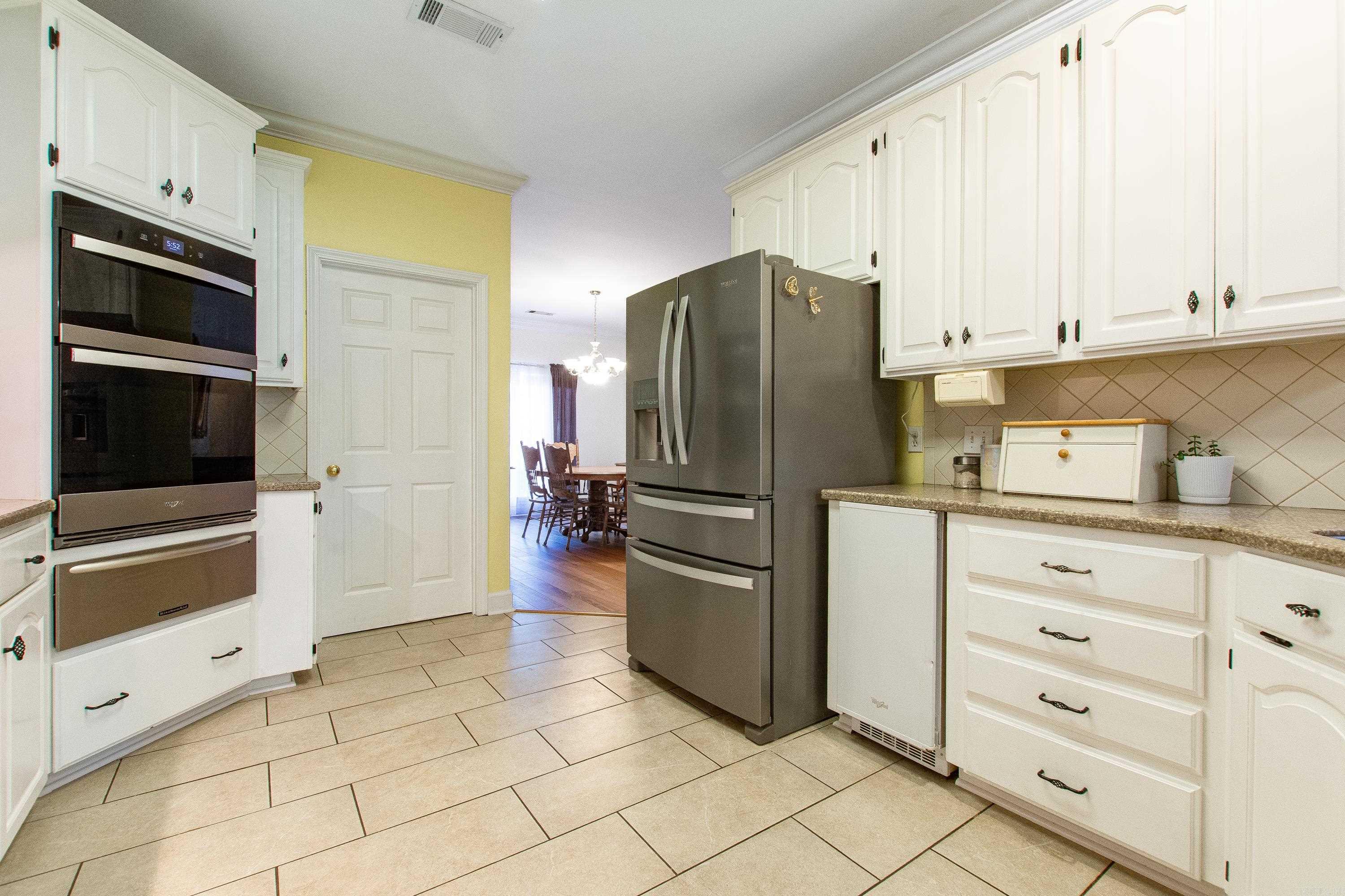 11408 Willow Beach Road Property Photo 14