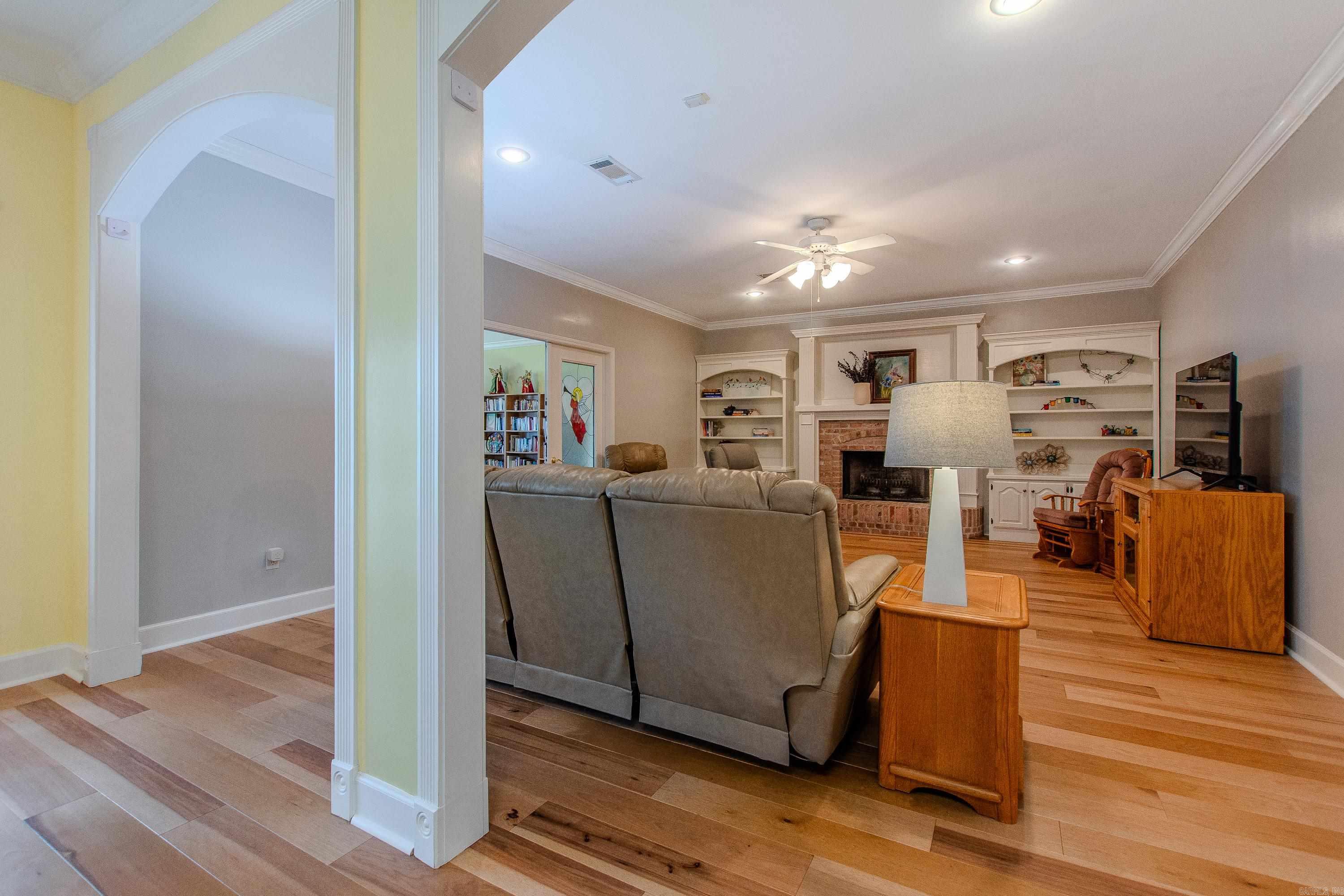 11408 Willow Beach Road Property Photo 25