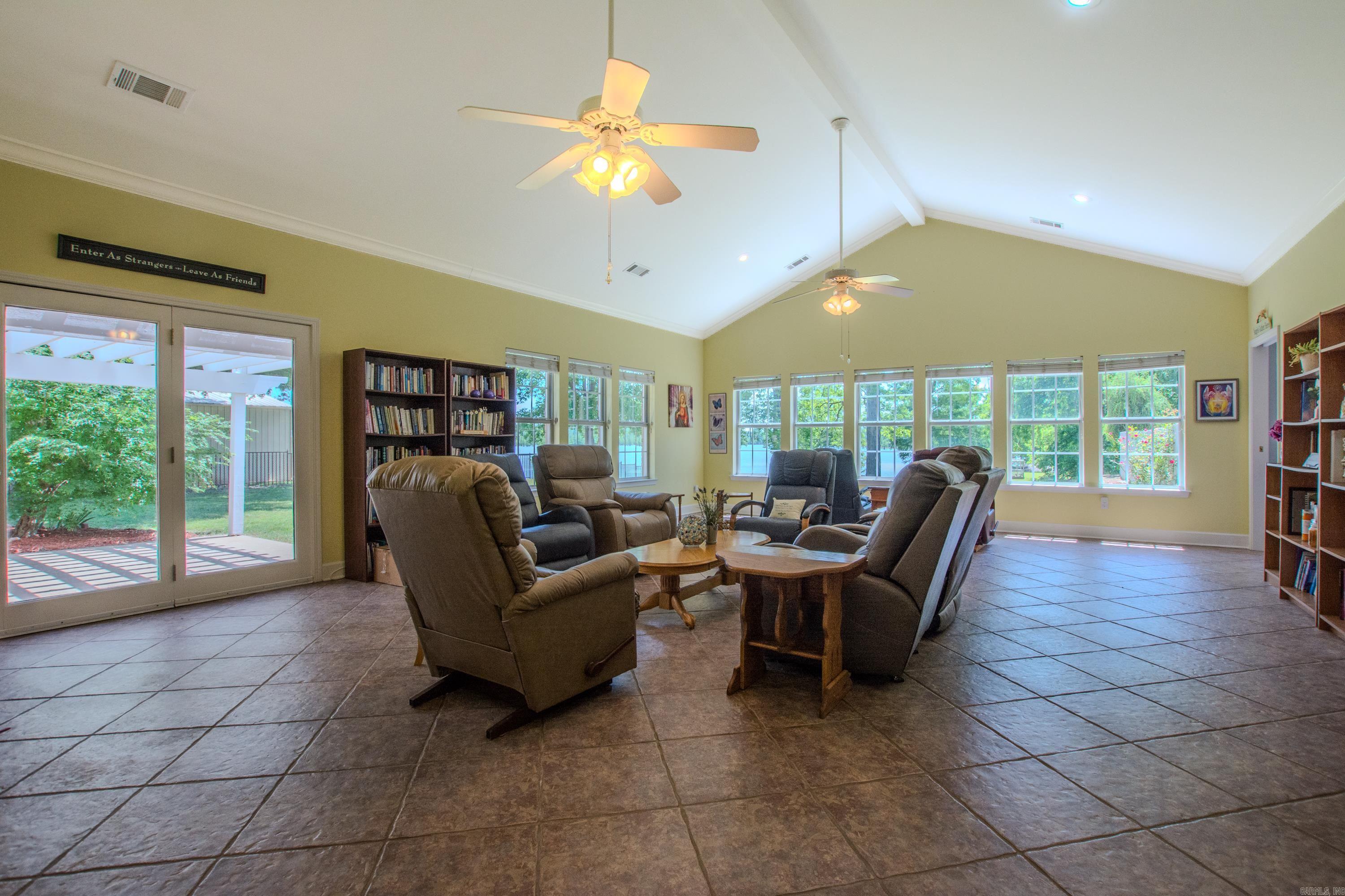 11408 Willow Beach Road Property Photo 29
