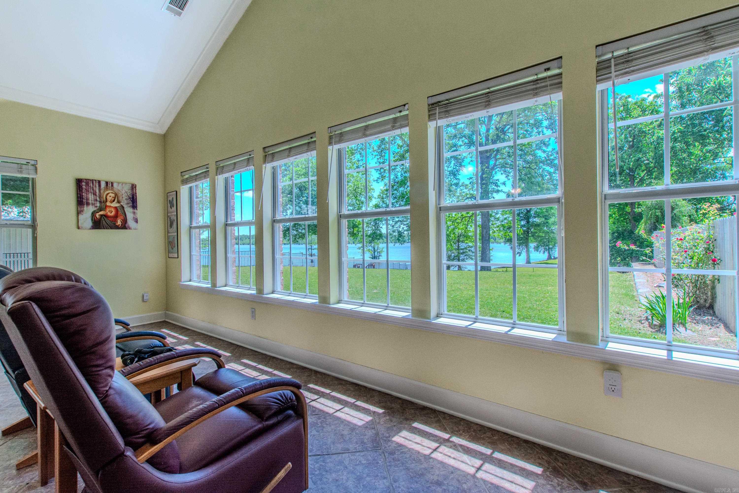 11408 Willow Beach Road Property Photo 31