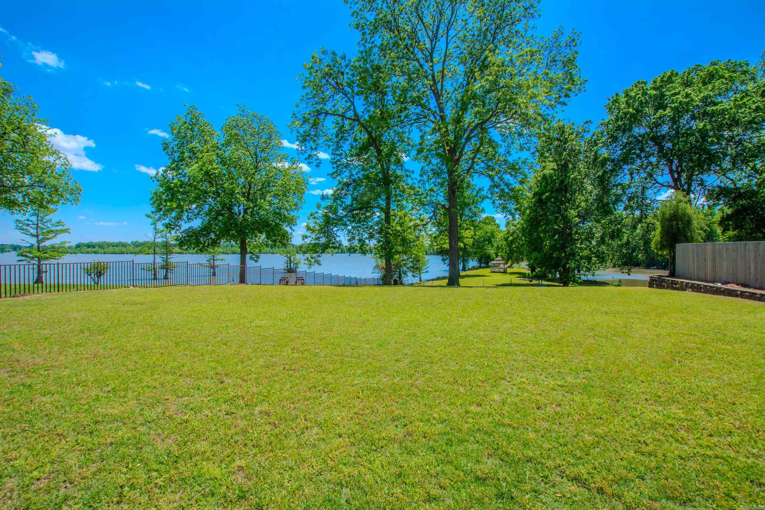 11408 Willow Beach Road Property Photo 46
