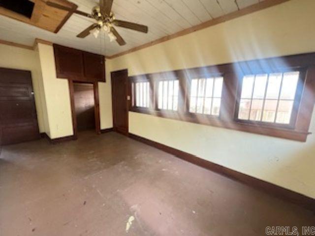 401 S Moose Street Property Photo 6