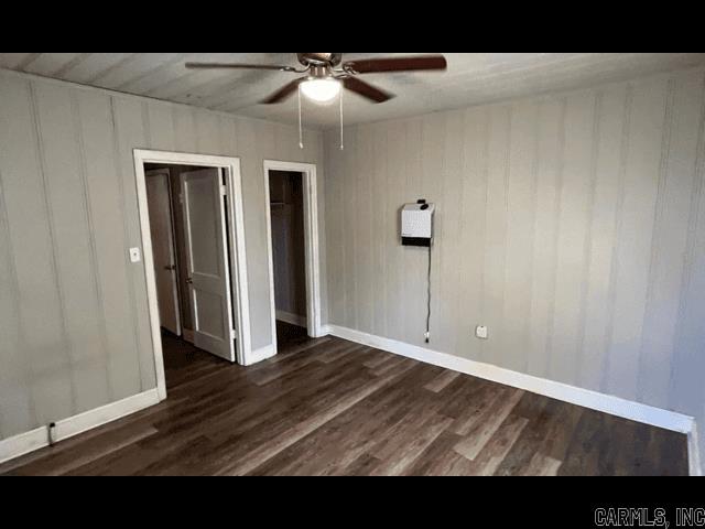 222 College Park Circle Property Photo 5