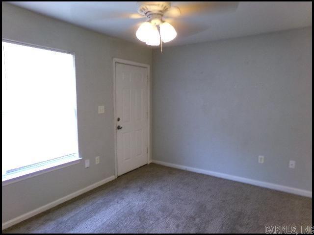 3215 Ludwig Unit B Property Photo 3