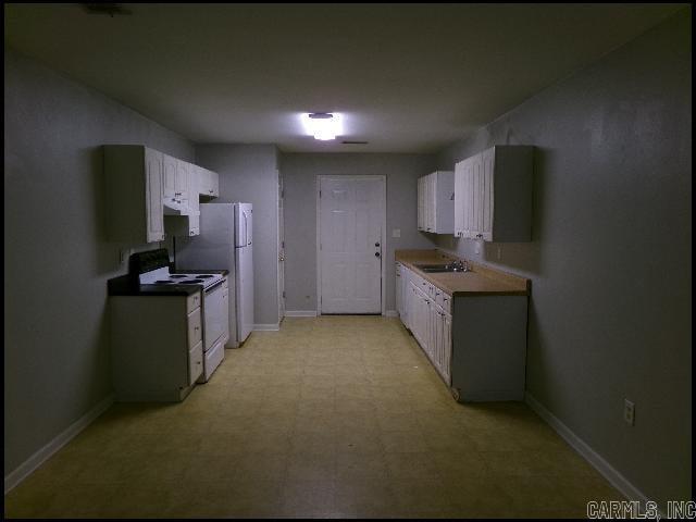 3215 Ludwig Unit B Property Photo 5