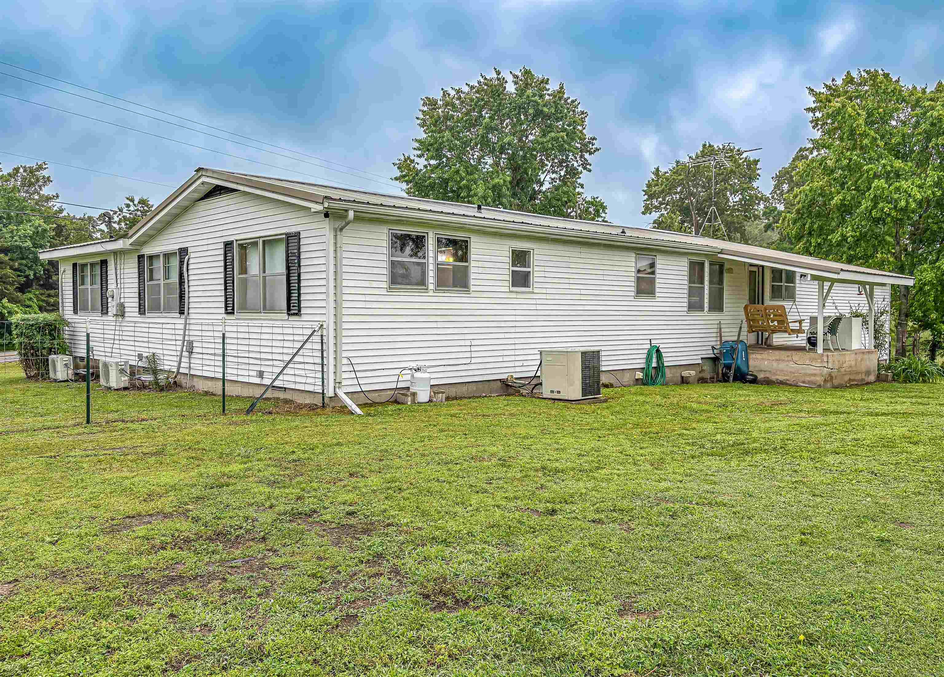 1095 Hwy 235 Property Photo 8