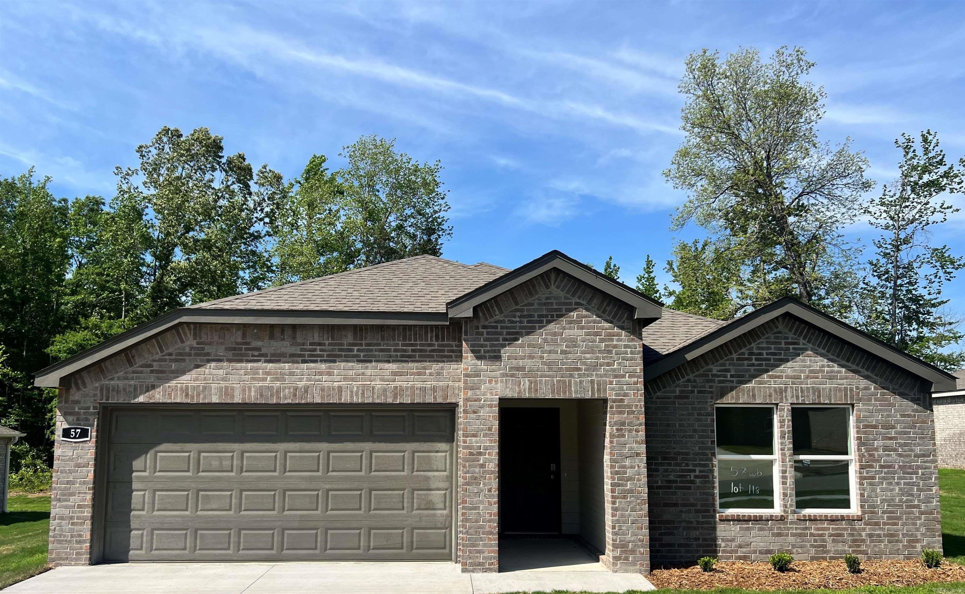 37 Wolfsbridge Loop Property Photo 1