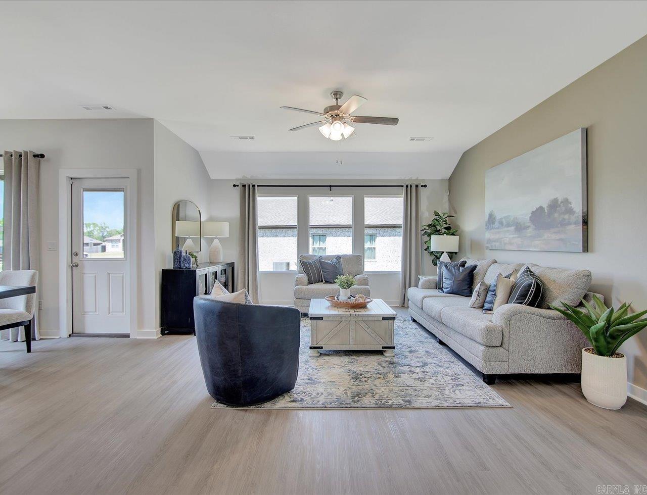37 Wolfsbridge Loop Property Photo 17