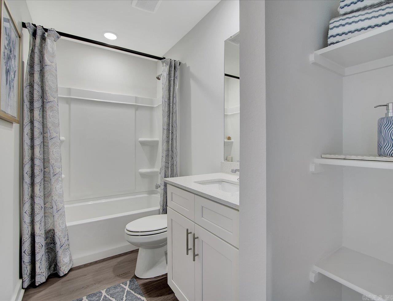 37 Wolfsbridge Loop Property Photo 20