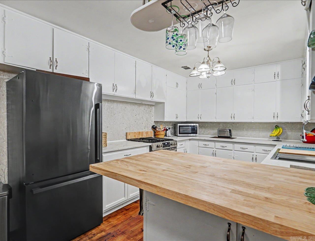 305 Vineyard Street Property Photo 13