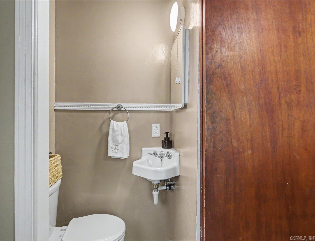 305 Vineyard Street Property Photo 23