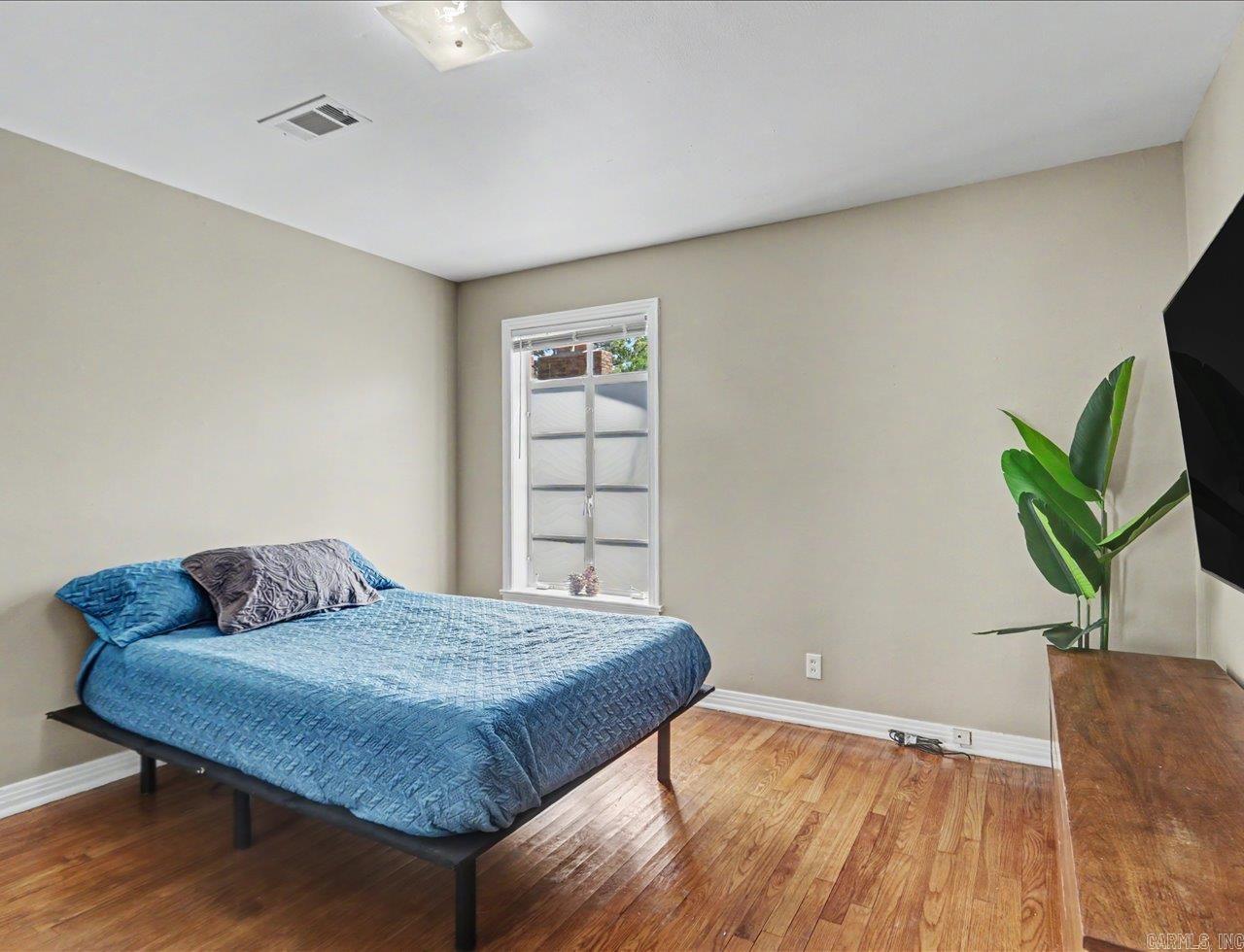 305 Vineyard Street Property Photo 25