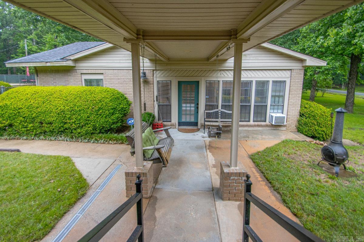4116 Front Drive Property Photo 5