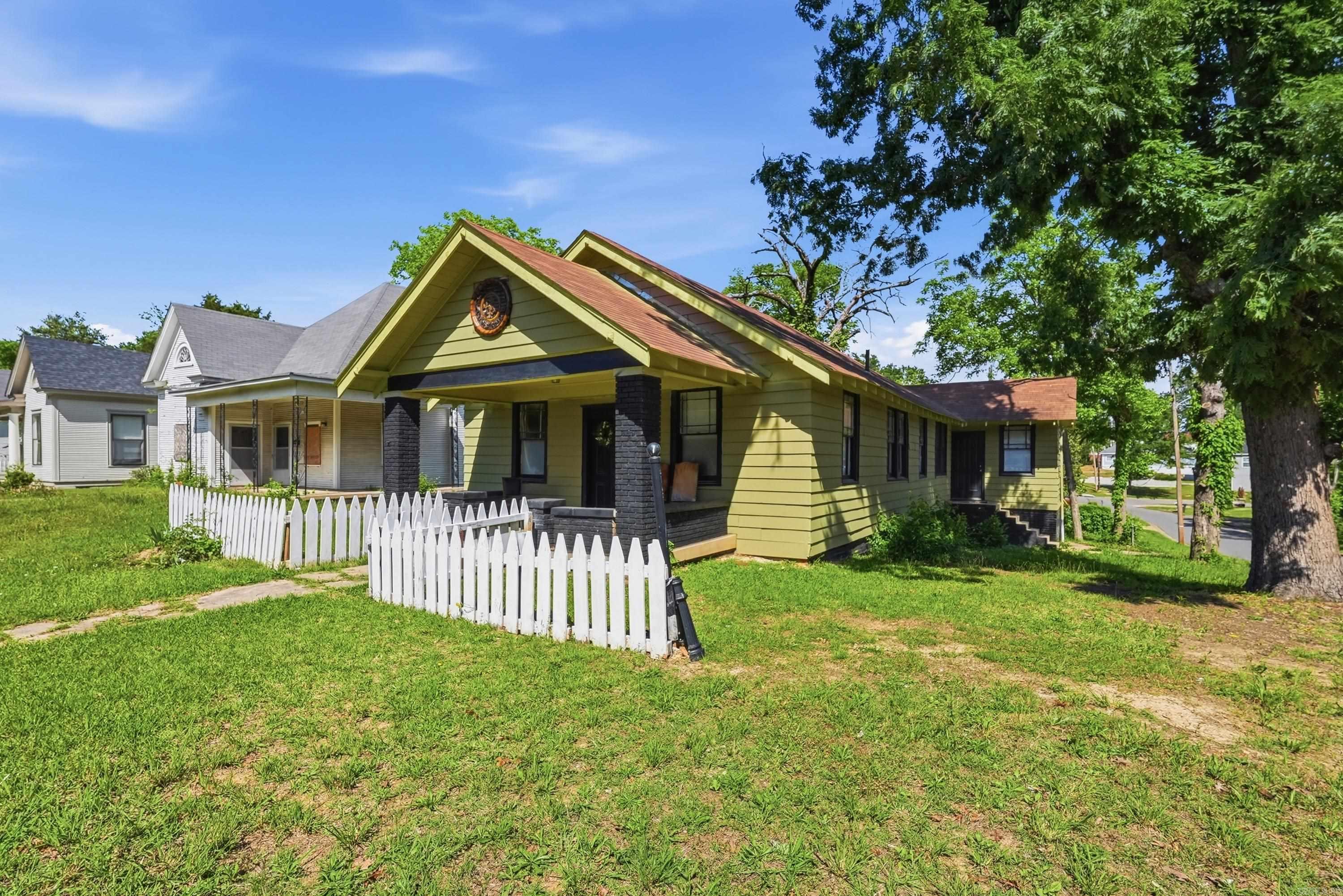 1423 Allis St Property Photo 19