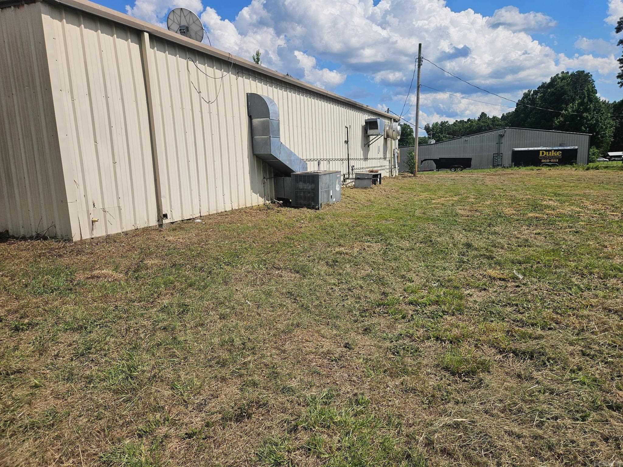18600 Beaver Creek Road Property Photo 28