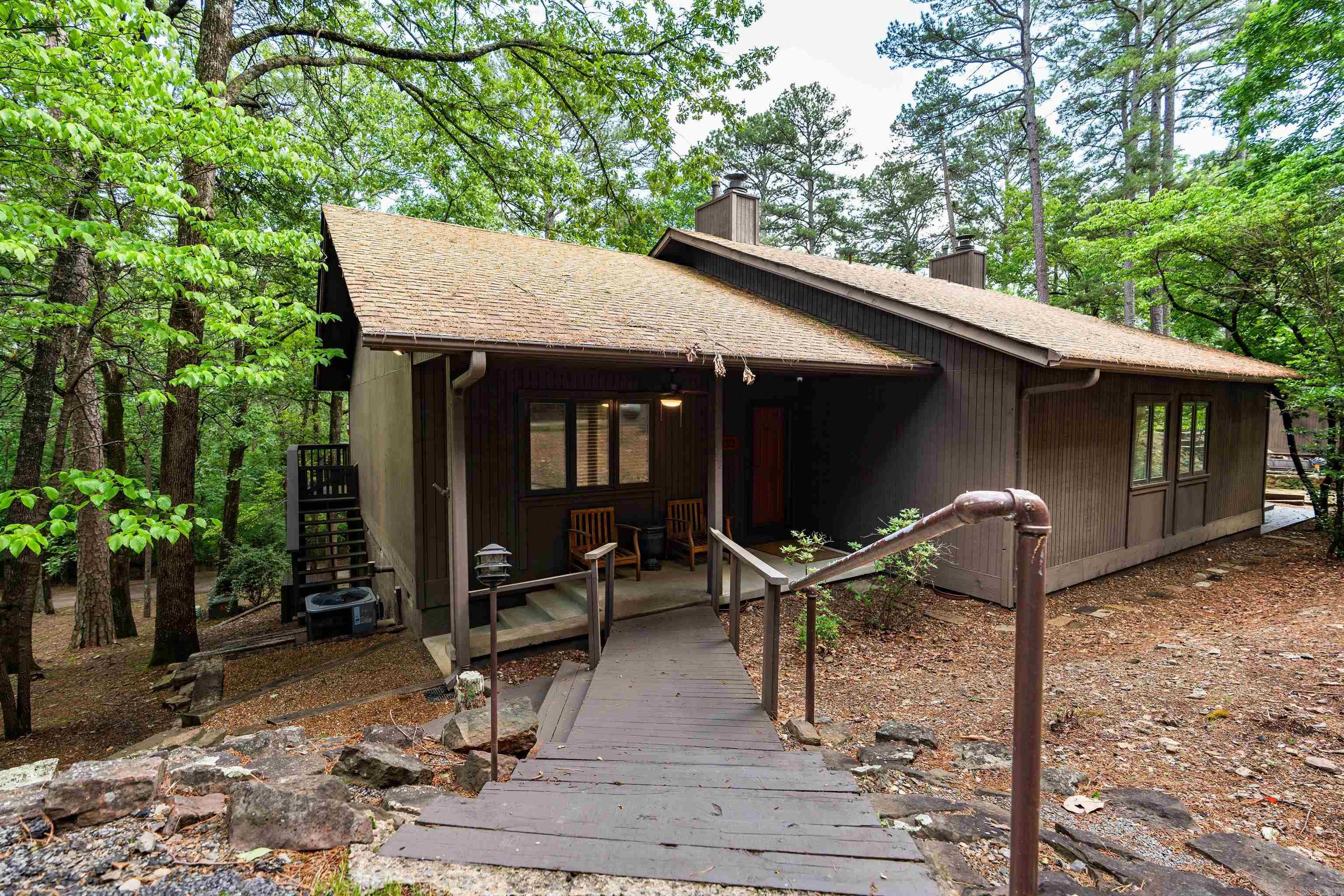 432 Ridgewood Drive Property Photo 3