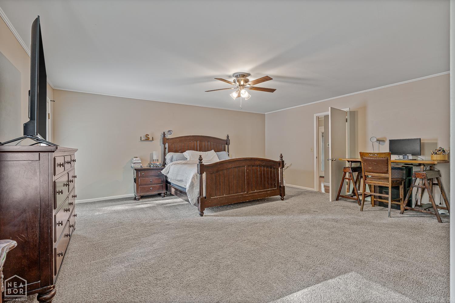 1001 Northwood Drive Property Photo 13