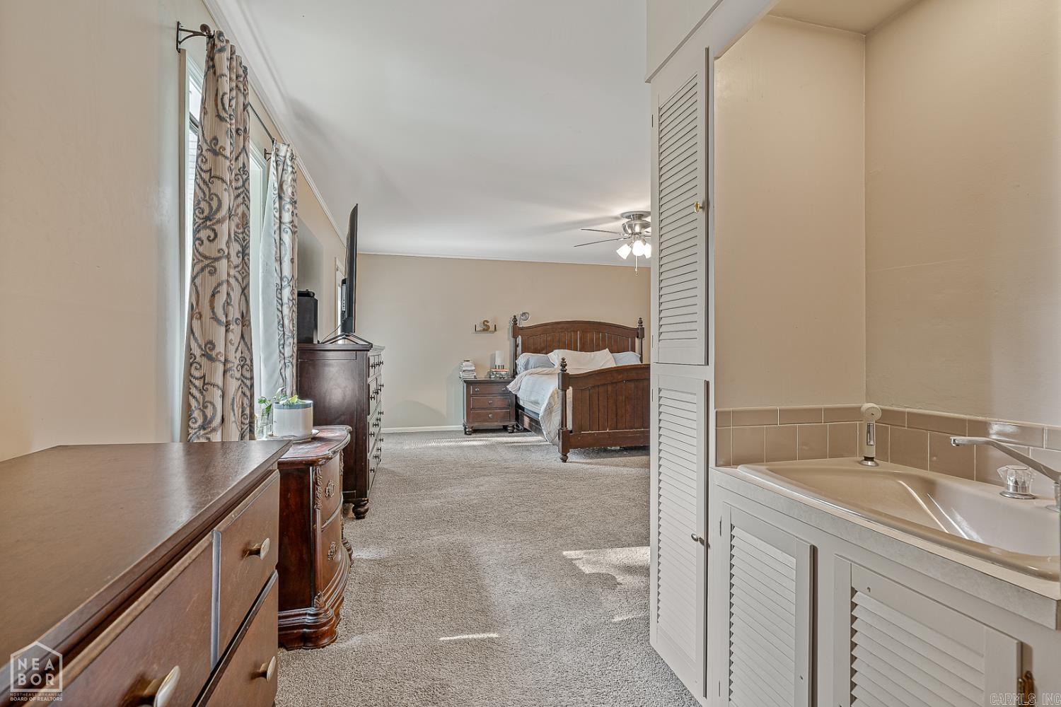 1001 Northwood Drive Property Photo 15
