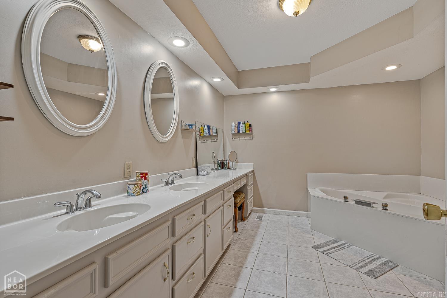 1001 Northwood Drive Property Photo 16