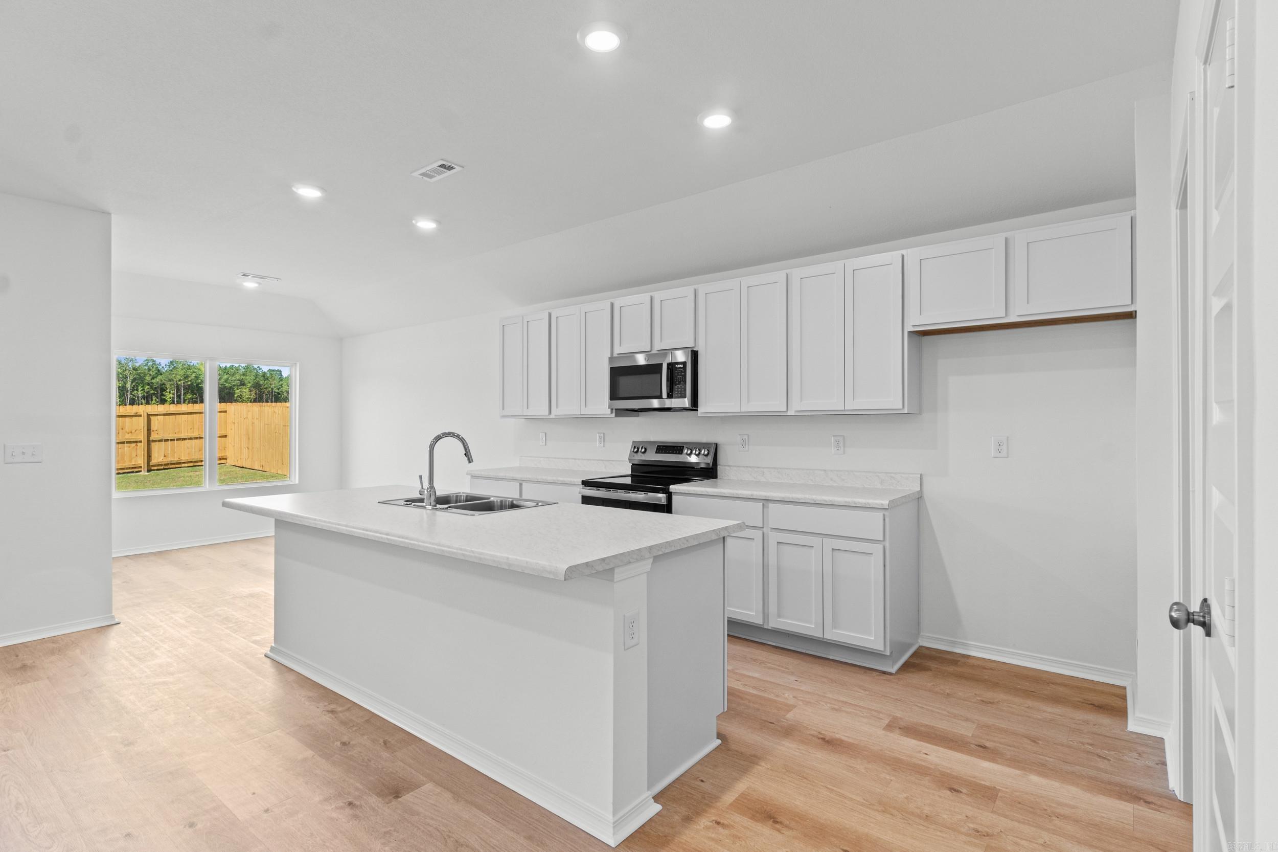 15121 Thompson Branch Trail Property Photo 10